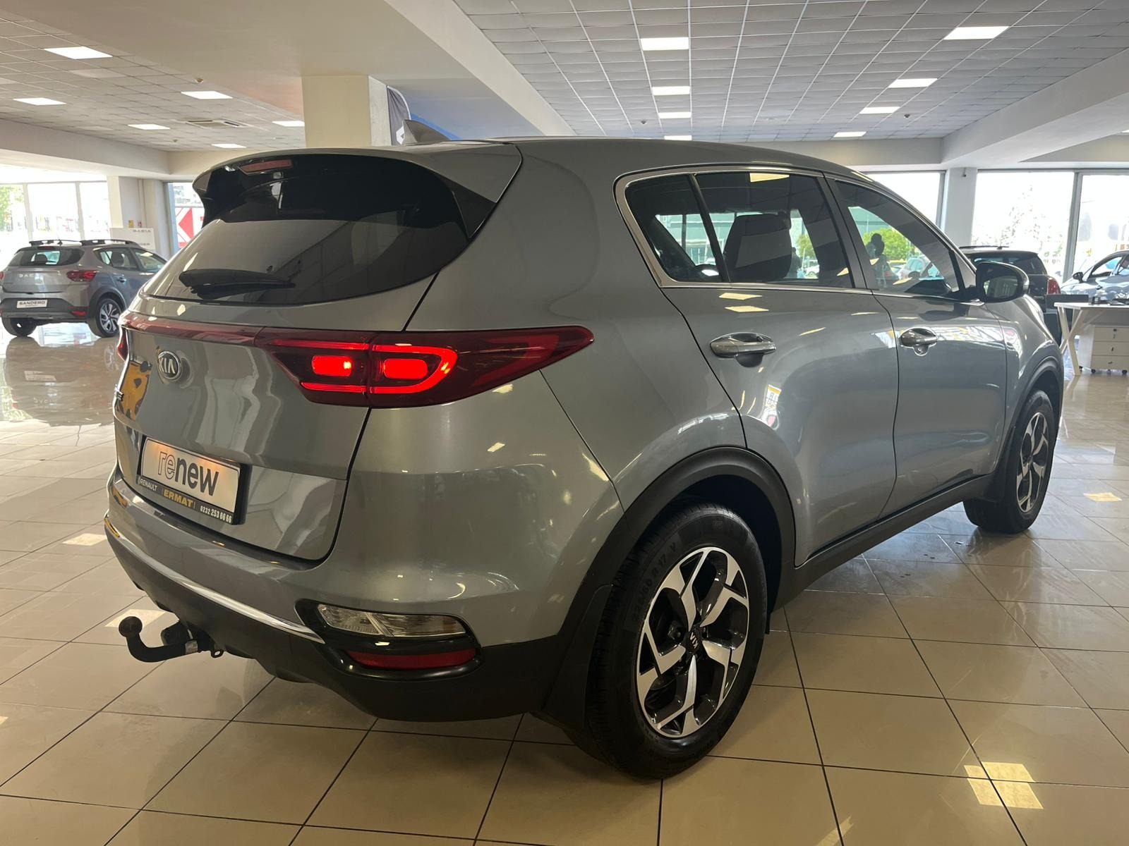 2021 Benzin Manuel Kia Sportage Gümüş Gri Ermat Motorlu Araçlar ve Tarım Ürünleri Sanayi Ticaret A.Ş.