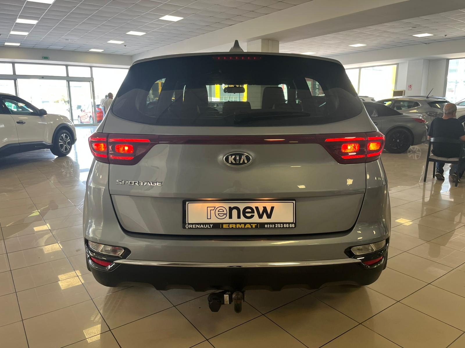 2021 Benzin Manuel Kia Sportage Gümüş Gri Ermat Motorlu Araçlar ve Tarım Ürünleri Sanayi Ticaret A.Ş.