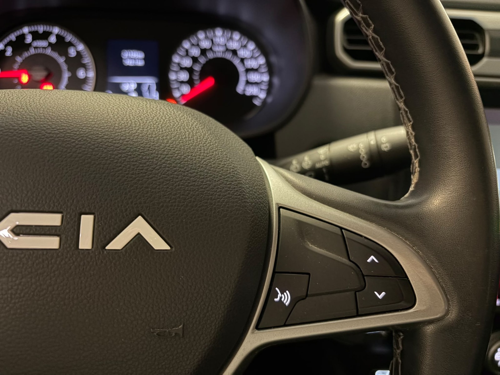 2024 Benzin Otomatik Dacia Duster Yeşil Ermat Motorlu Araçlar ve Tarım Ürünleri Sanayi Ticaret A.Ş.