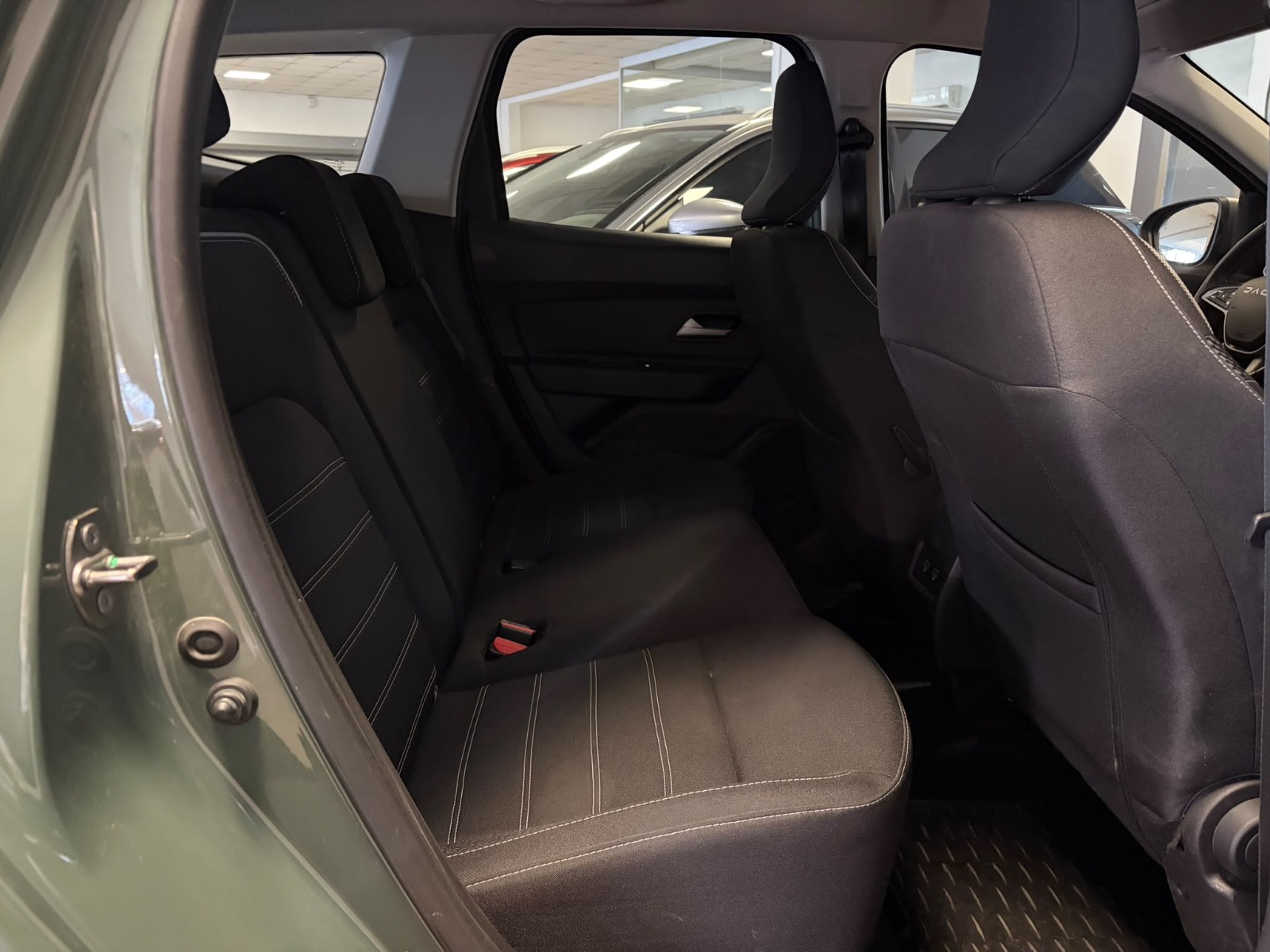 2024 Benzin Otomatik Dacia Duster Yeşil Ermat Motorlu Araçlar ve Tarım Ürünleri Sanayi Ticaret A.Ş.