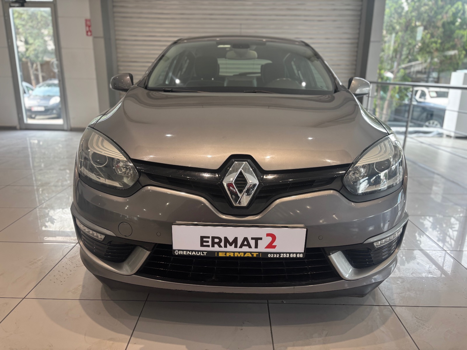2014 Dizel Otomatik Renault Megane Gri Ermat Motorlu Araçlar ve Tarım Ürünleri Sanayi Ticaret A.Ş.