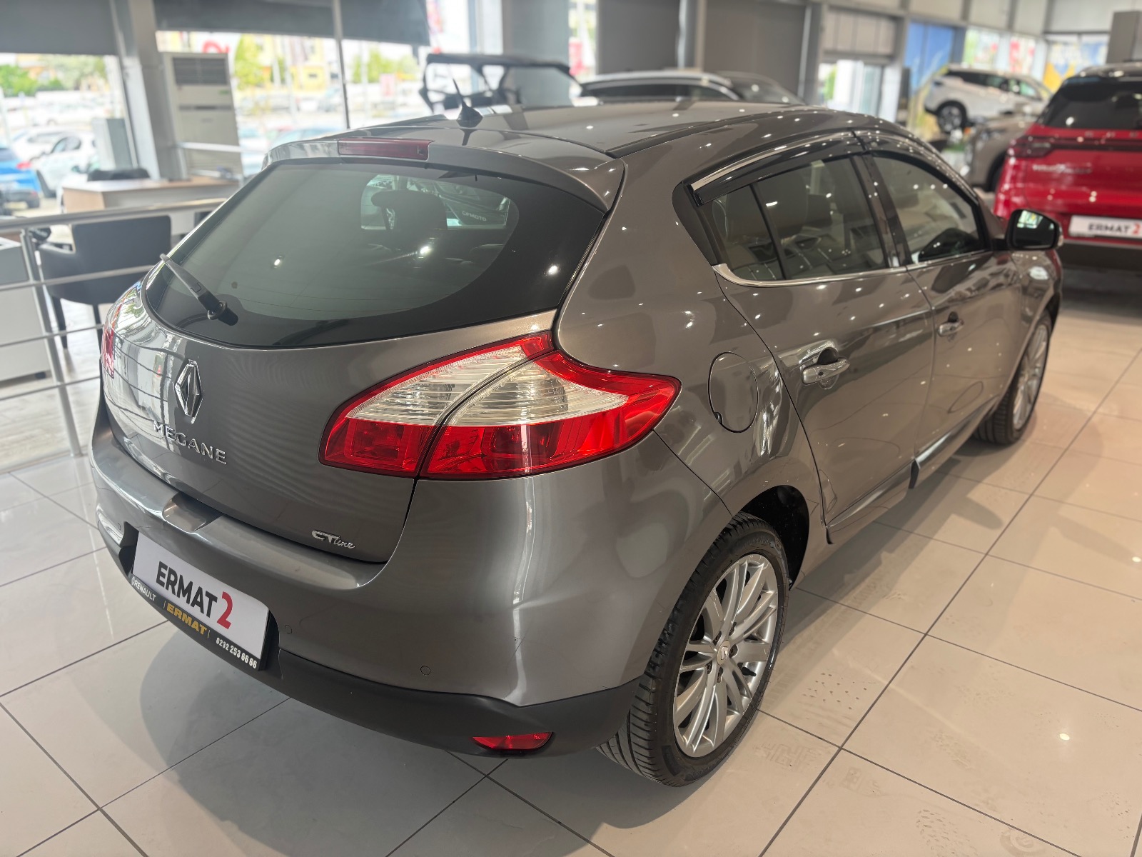 2014 Dizel Otomatik Renault Megane Gri Ermat Motorlu Araçlar ve Tarım Ürünleri Sanayi Ticaret A.Ş.