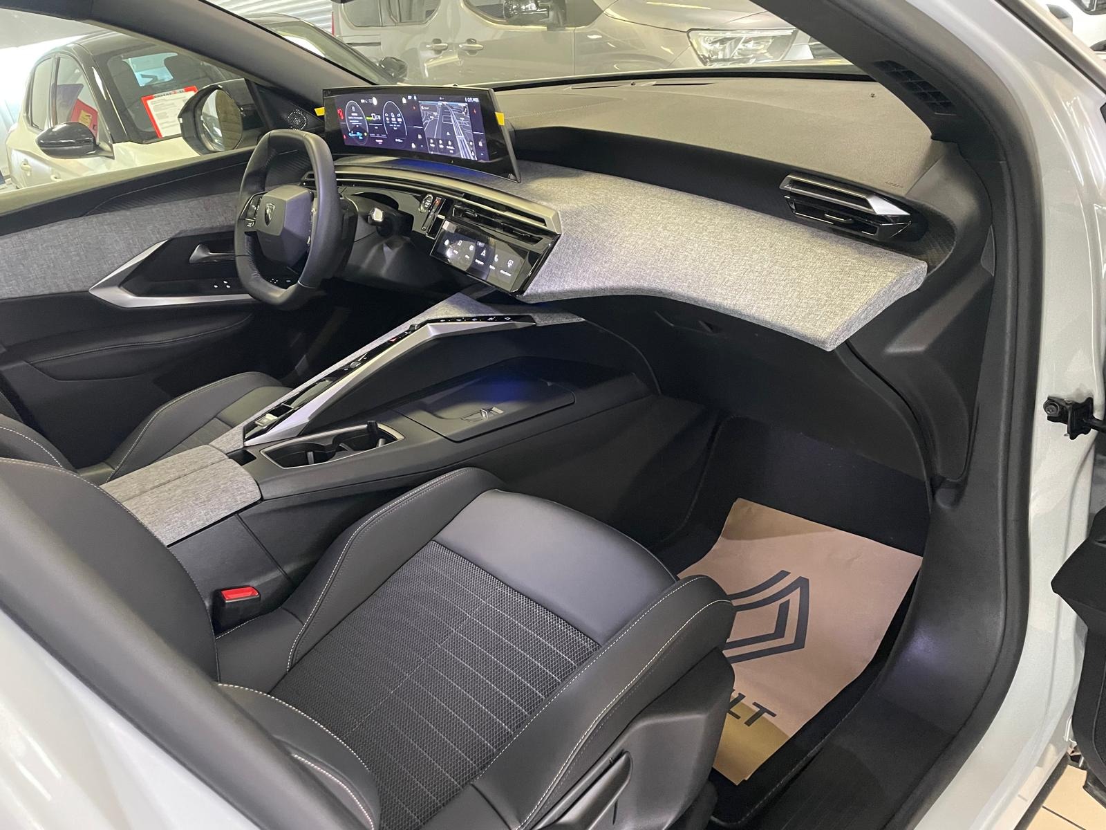 2024 Elektrik Otomatik Peugeot e-3008 Beyaz Ermat Motorlu Araçlar ve Tarım Ürünleri Sanayi Ticaret A.Ş.