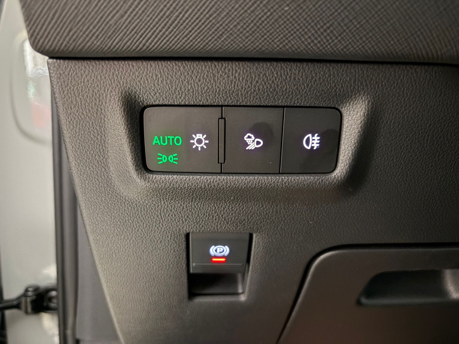 2025 Benzin Otomatik Skoda Kodiaq Gri Ermat Motorlu Araçlar ve Tarım Ürünleri Sanayi Ticaret A.Ş.