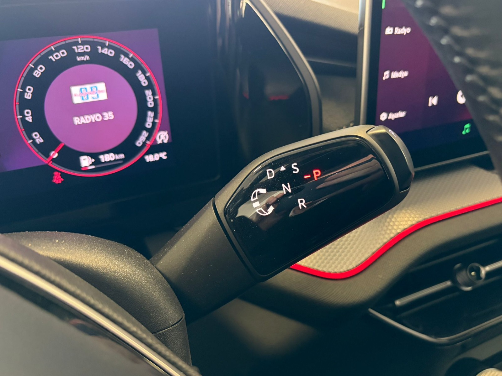 2025 Benzin Otomatik Skoda Kodiaq Gri Ermat Motorlu Araçlar ve Tarım Ürünleri Sanayi Ticaret A.Ş.