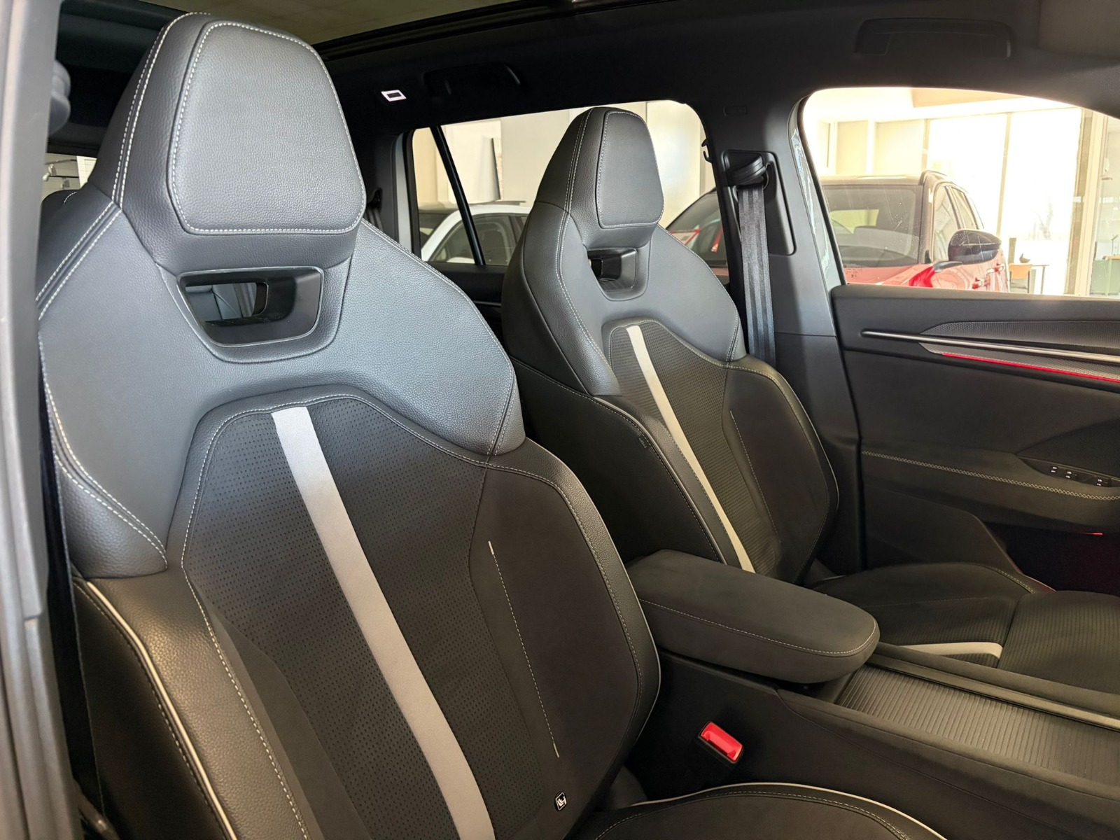 2025 Benzin Otomatik Skoda Kodiaq Gri Ermat Motorlu Araçlar ve Tarım Ürünleri Sanayi Ticaret A.Ş.