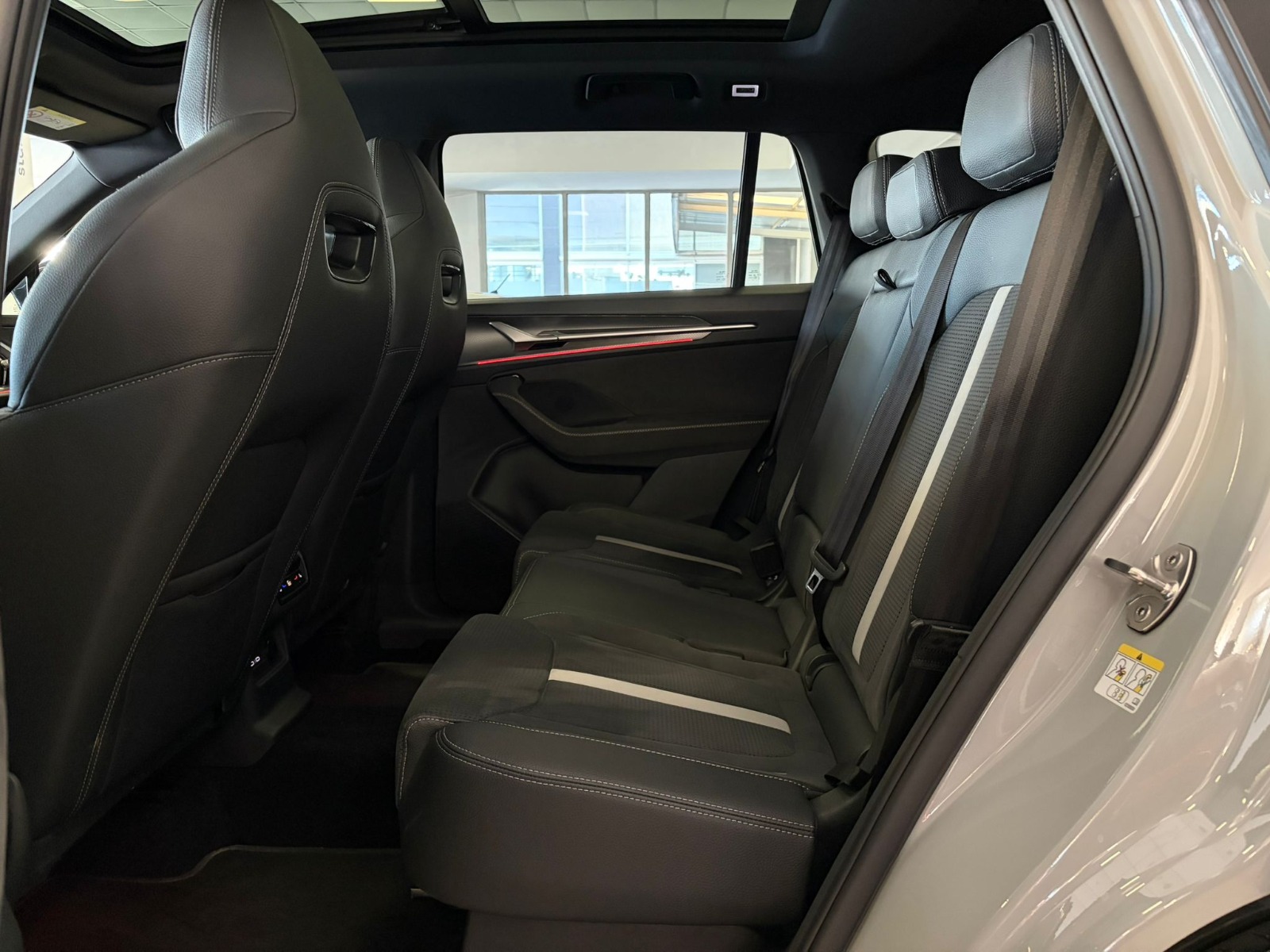 2025 Benzin Otomatik Skoda Kodiaq Gri Ermat Motorlu Araçlar ve Tarım Ürünleri Sanayi Ticaret A.Ş.