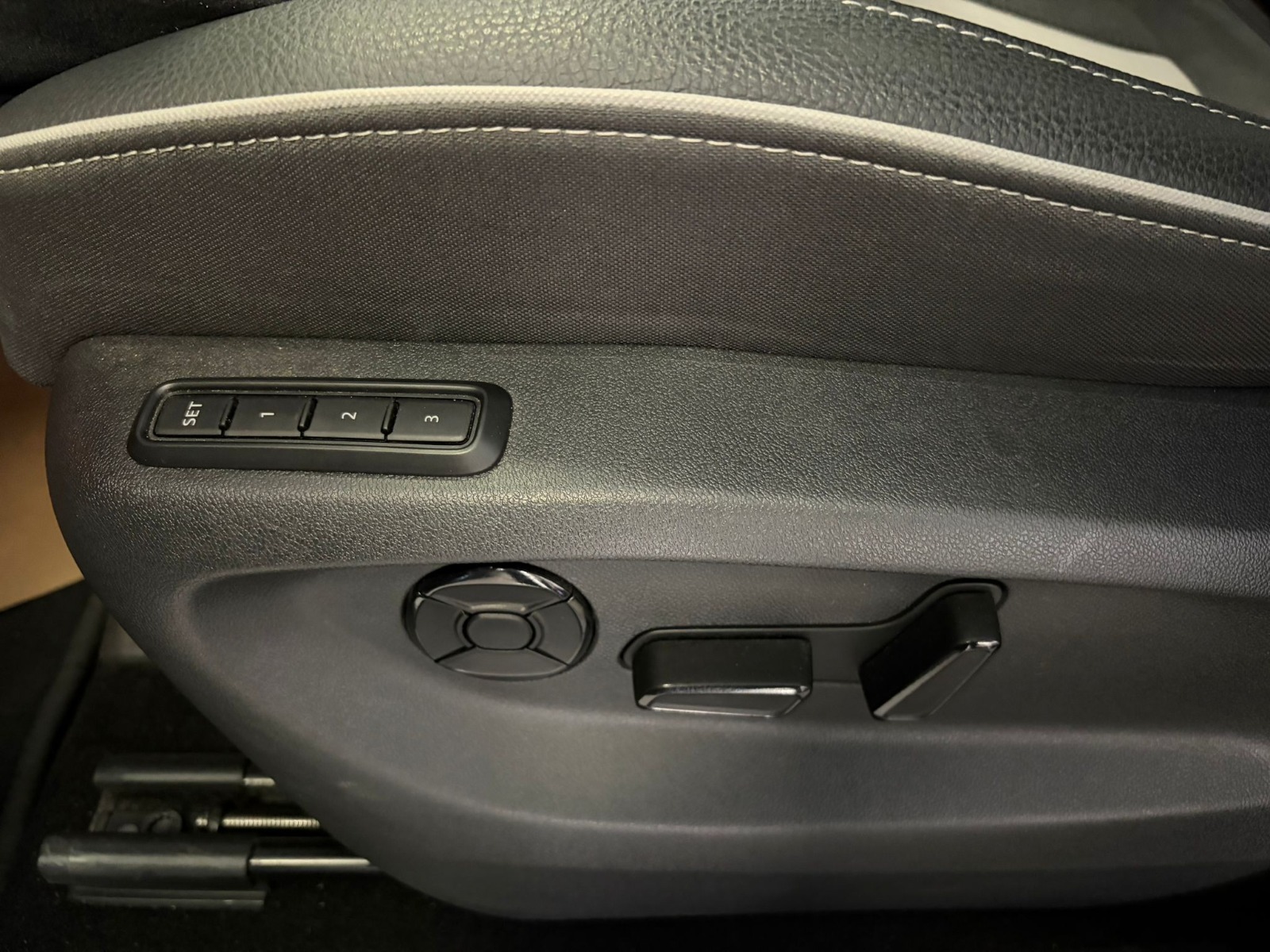 2025 Benzin Otomatik Skoda Kodiaq Gri Ermat Motorlu Araçlar ve Tarım Ürünleri Sanayi Ticaret A.Ş.