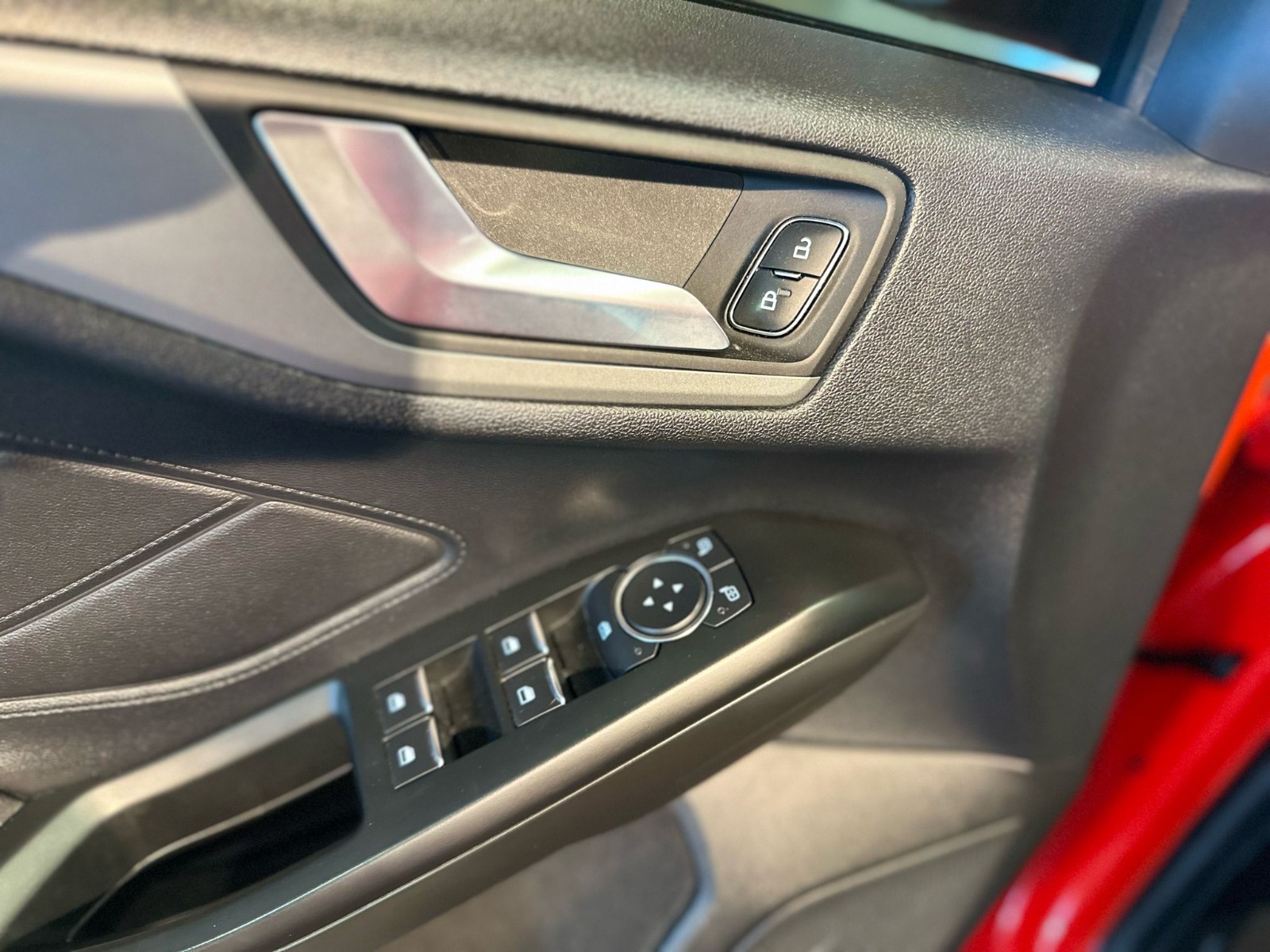 2019 Benzin Otomatik Ford Focus Kırmızı Ermat Motorlu Araçlar ve Tarım Ürünleri Sanayi Ticaret A.Ş.