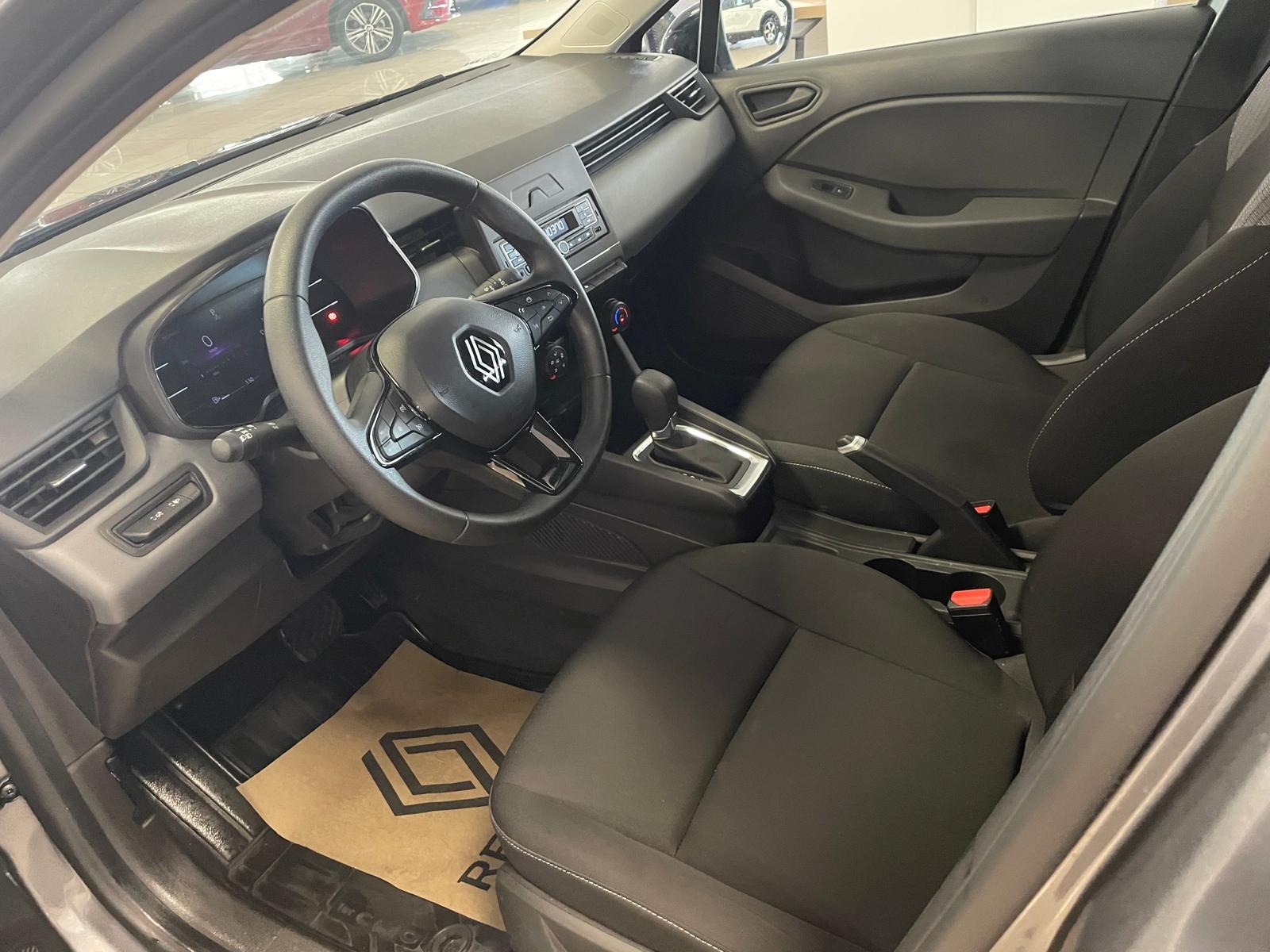 2023 Benzin Otomatik Renault Clio Gri Ermat Motorlu Araçlar ve Tarım Ürünleri Sanayi Ticaret A.Ş.