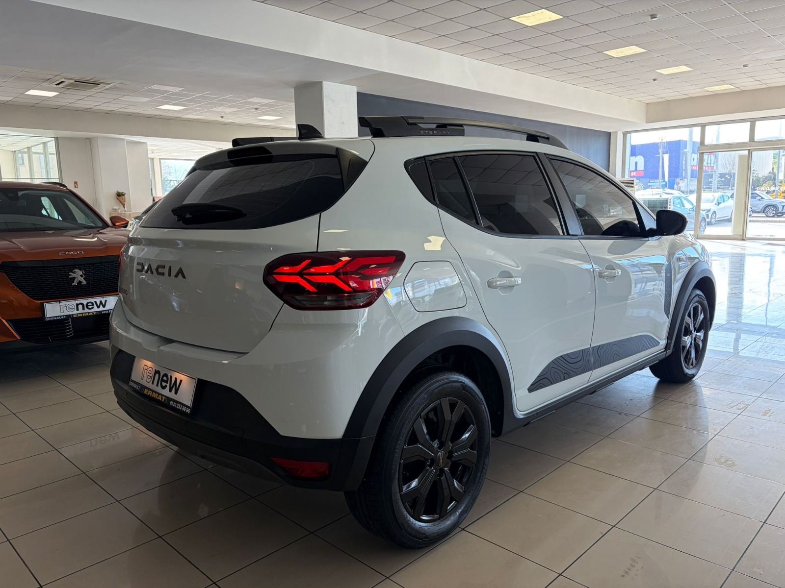 2024 Benzin Otomatik Dacia Sandero Stepway Beyaz Ermat Motorlu Araçlar ve Tarım Ürünleri Sanayi Ticaret A.Ş.