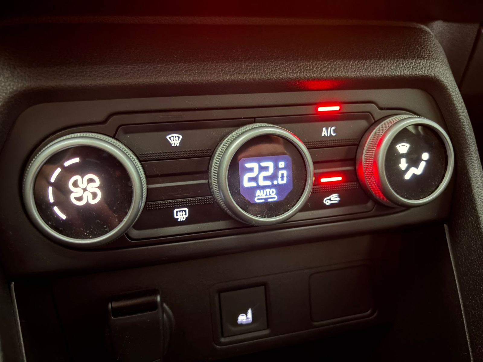 2024 Benzin Otomatik Dacia Sandero Stepway Beyaz Ermat Motorlu Araçlar ve Tarım Ürünleri Sanayi Ticaret A.Ş.