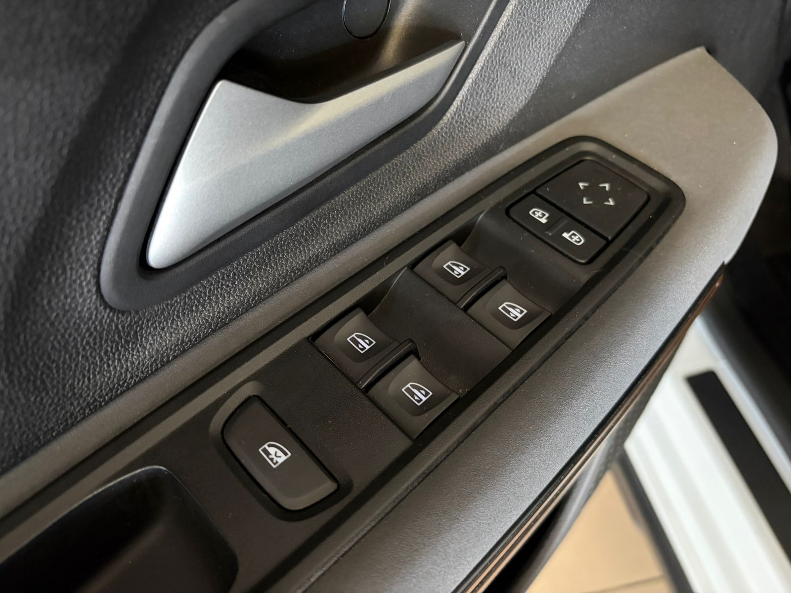 2024 Benzin Otomatik Dacia Sandero Stepway Beyaz Ermat Motorlu Araçlar ve Tarım Ürünleri Sanayi Ticaret A.Ş.