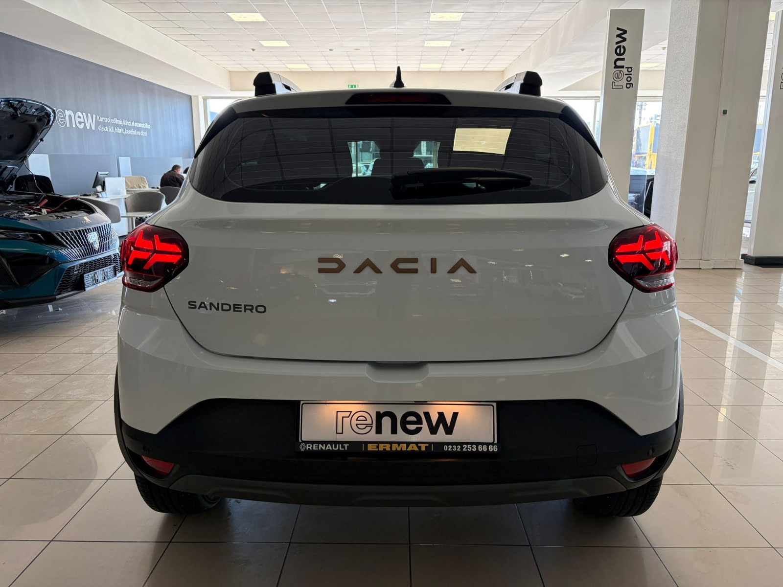 2024 Benzin Otomatik Dacia Sandero Stepway Beyaz Ermat Motorlu Araçlar ve Tarım Ürünleri Sanayi Ticaret A.Ş.