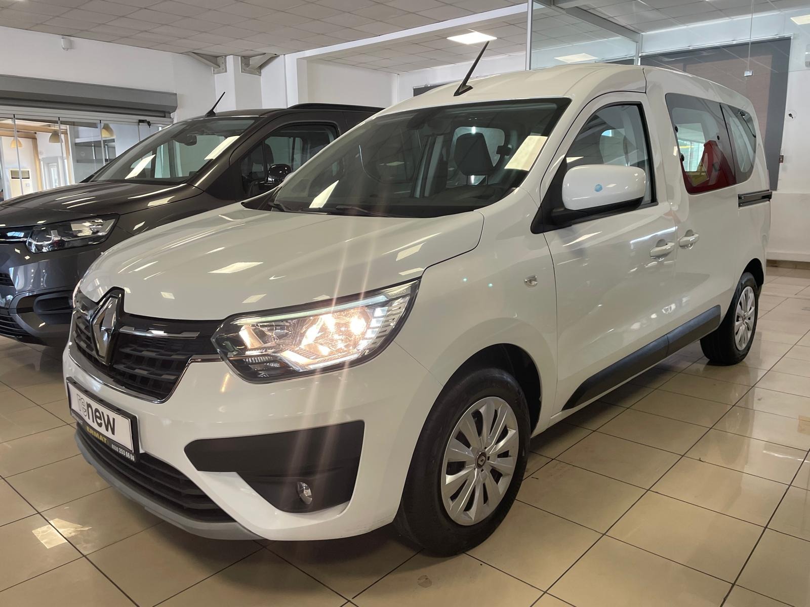 2023 Dizel Manuel Renault Express Beyaz Ermat Motorlu Araçlar ve Tarım Ürünleri Sanayi Ticaret A.Ş.