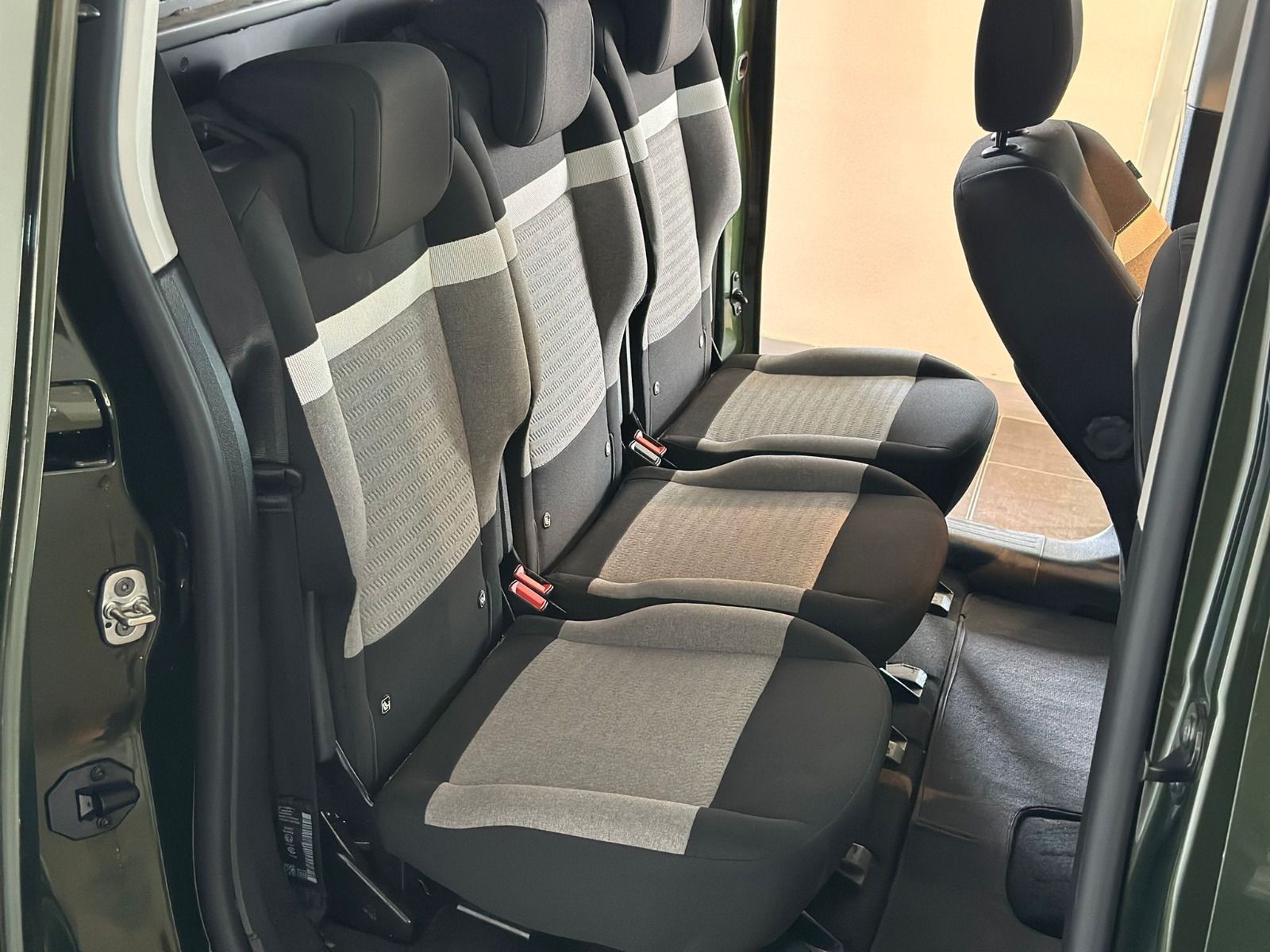 2024 Dizel Otomatik Citroen Berlingo Yeşil Ermat Motorlu Araçlar ve Tarım Ürünleri Sanayi Ticaret A.Ş.