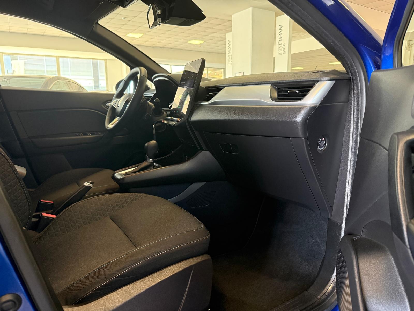 2024 Benzin Otomatik Renault Captur Lacivert Ermat Motorlu Araçlar ve Tarım Ürünleri Sanayi Ticaret A.Ş.