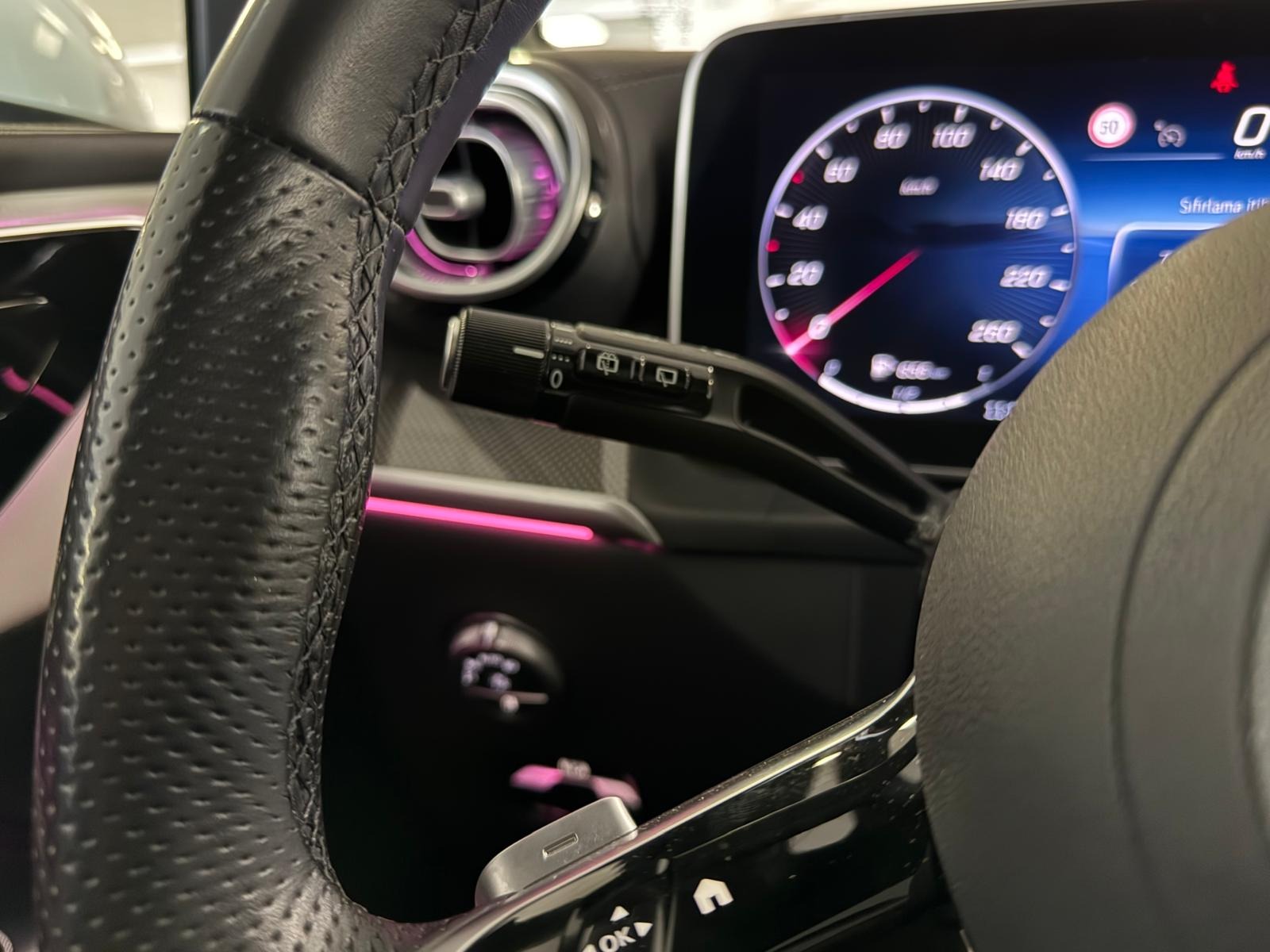 2024 MHEV Otomatik Mercedes-Benz GLC Beyaz Ermat Motorlu Araçlar ve Tarım Ürünleri Sanayi Ticaret A.Ş.