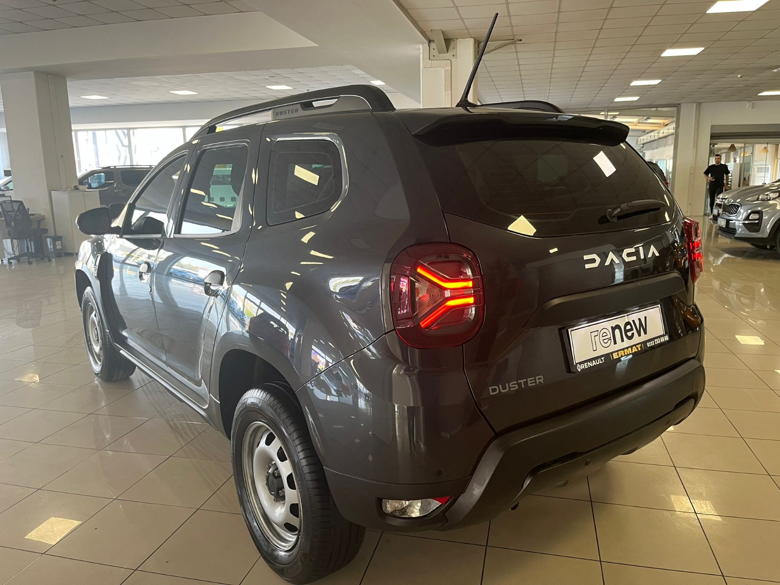 2023 Benzin Otomatik Dacia Duster Gri Ermat Motorlu Araçlar ve Tarım Ürünleri Sanayi Ticaret A.Ş.