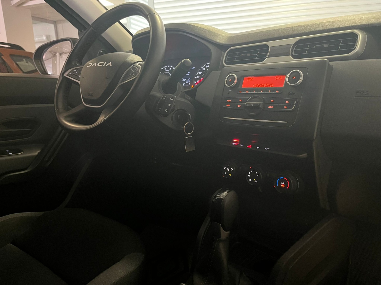 2023 Benzin Otomatik Dacia Duster Gri Ermat Motorlu Araçlar ve Tarım Ürünleri Sanayi Ticaret A.Ş.