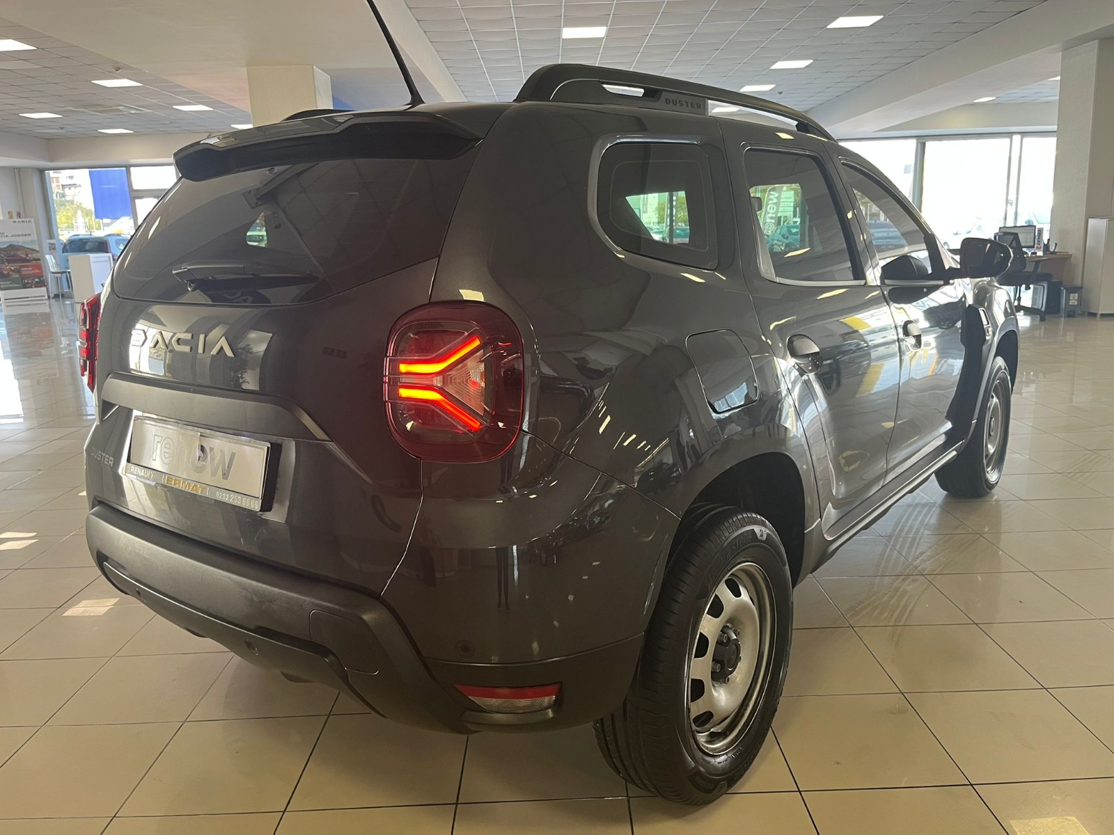 2023 Benzin Otomatik Dacia Duster Gri Ermat Motorlu Araçlar ve Tarım Ürünleri Sanayi Ticaret A.Ş.