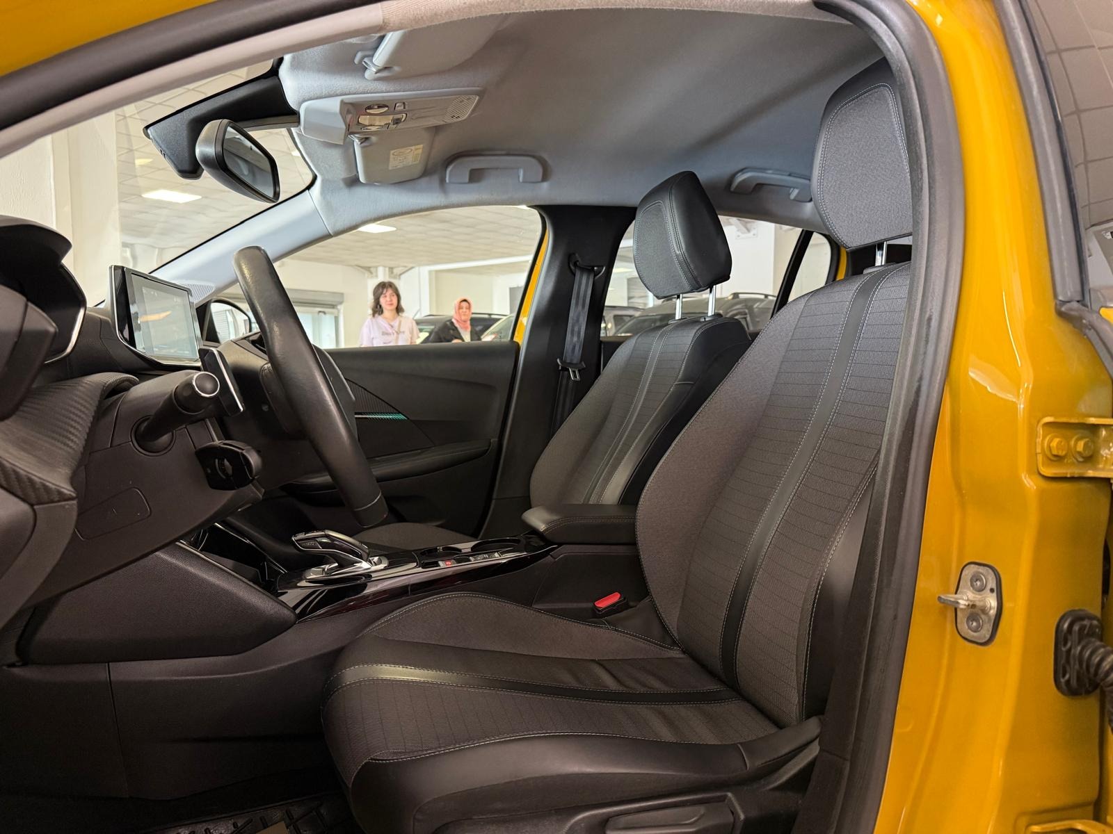 2021 Benzin Otomatik Peugeot 208 Sarı Ermat Motorlu Araçlar ve Tarım Ürünleri Sanayi Ticaret A.Ş.