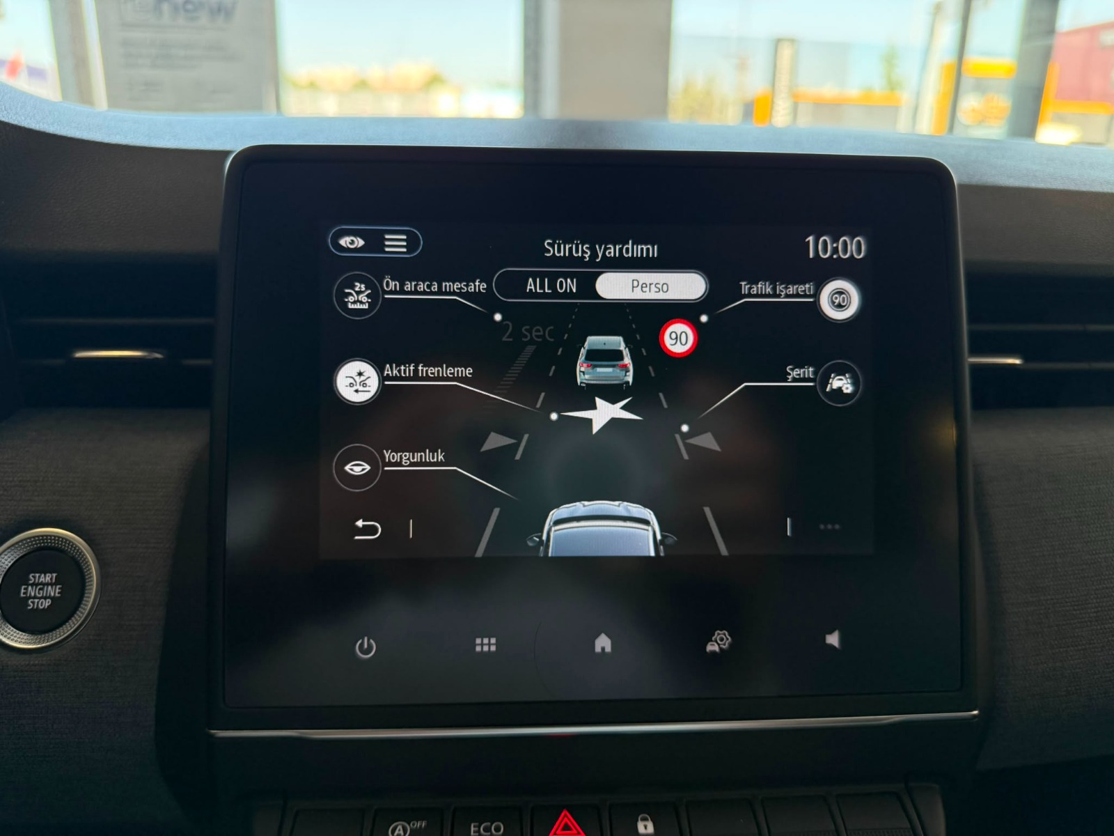 2025 Benzin Otomatik Renault Clio Gri Ermat Motorlu Araçlar ve Tarım Ürünleri Sanayi Ticaret A.Ş.