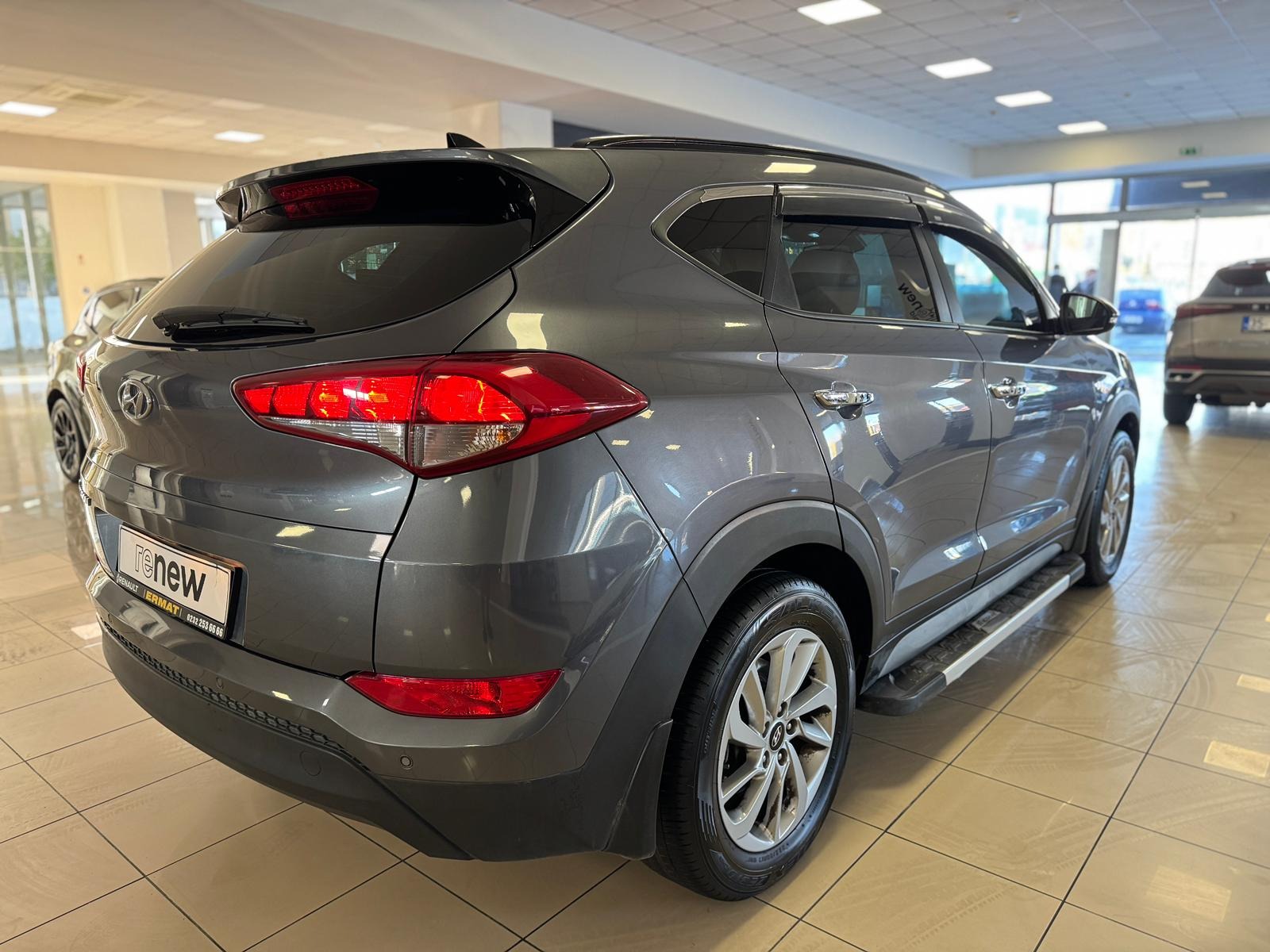 2017 Benzin Otomatik Hyundai Tucson Gri Ermat Motorlu Araçlar ve Tarım Ürünleri Sanayi Ticaret A.Ş.
