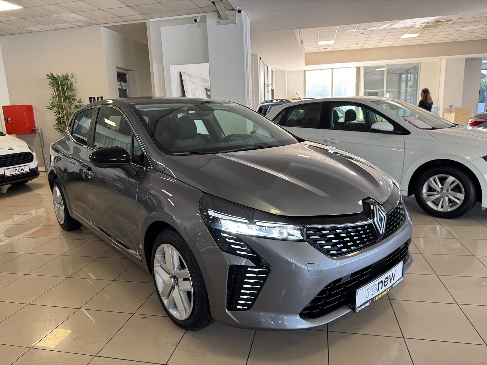 2023 Benzin Otomatik Renault Clio Gri Ermat Motorlu Araçlar ve Tarım Ürünleri Sanayi Ticaret A.Ş.