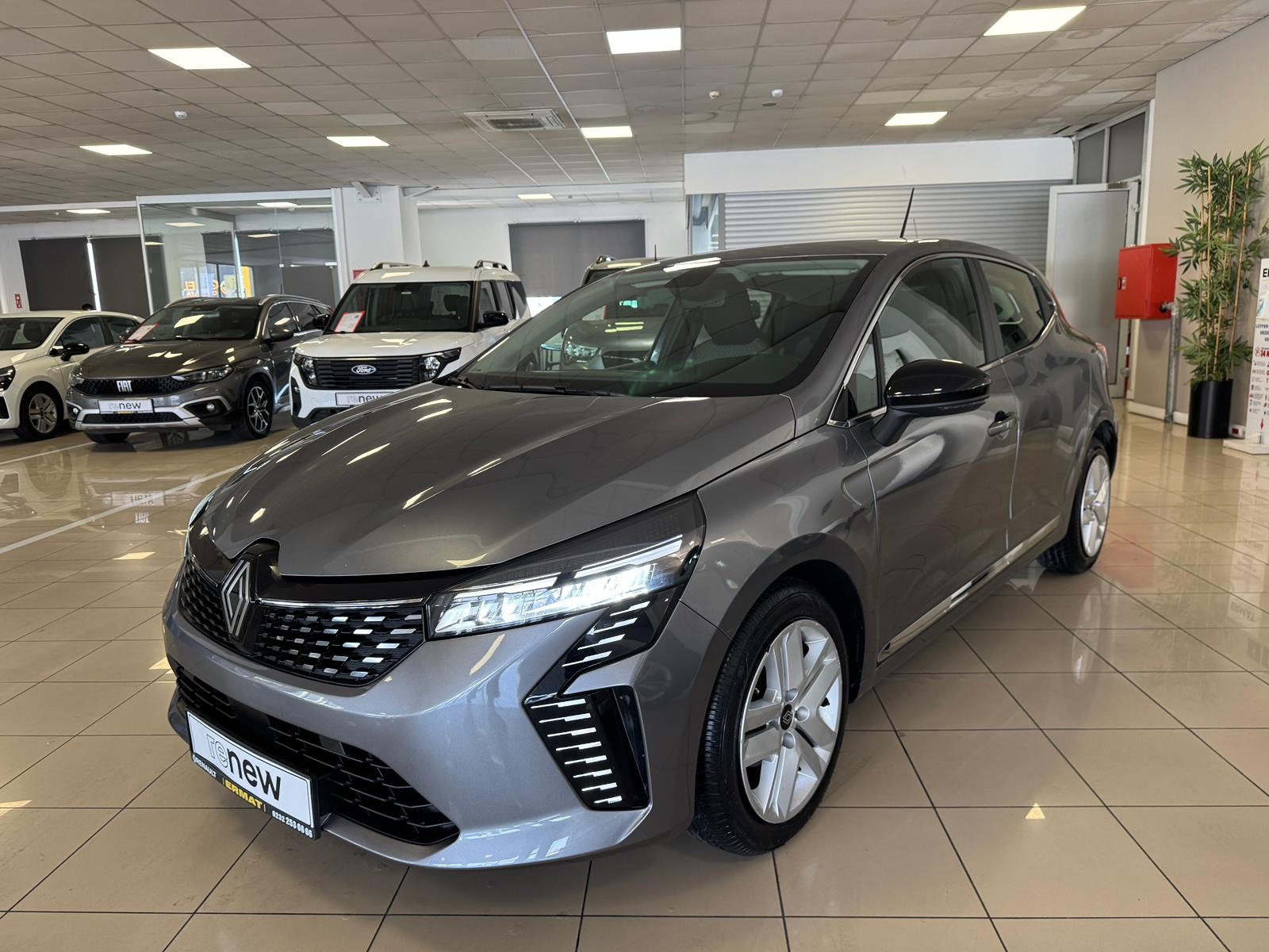 2023 Benzin Otomatik Renault Clio Gri Ermat Motorlu Araçlar ve Tarım Ürünleri Sanayi Ticaret A.Ş.