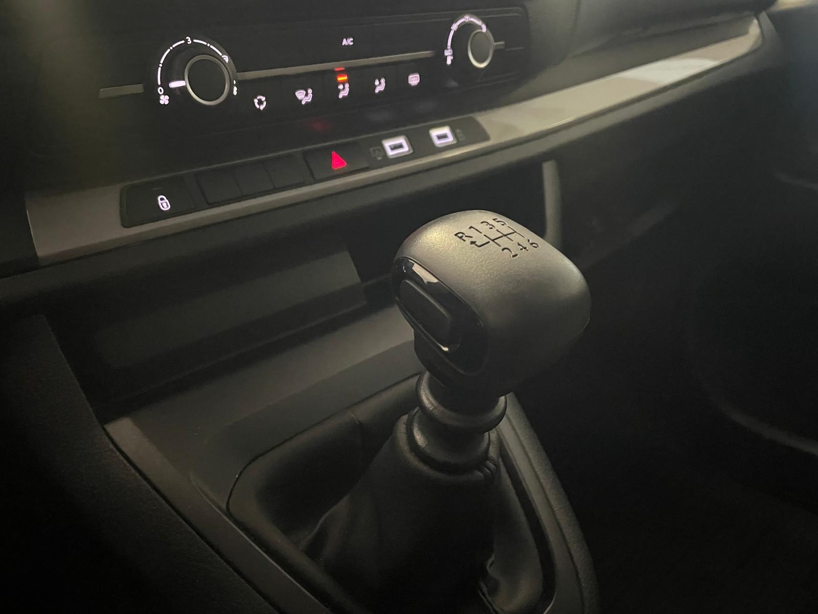 2025 Dizel Manuel Opel Vivaro Beyaz Ermat Motorlu Araçlar ve Tarım Ürünleri Sanayi Ticaret A.Ş.