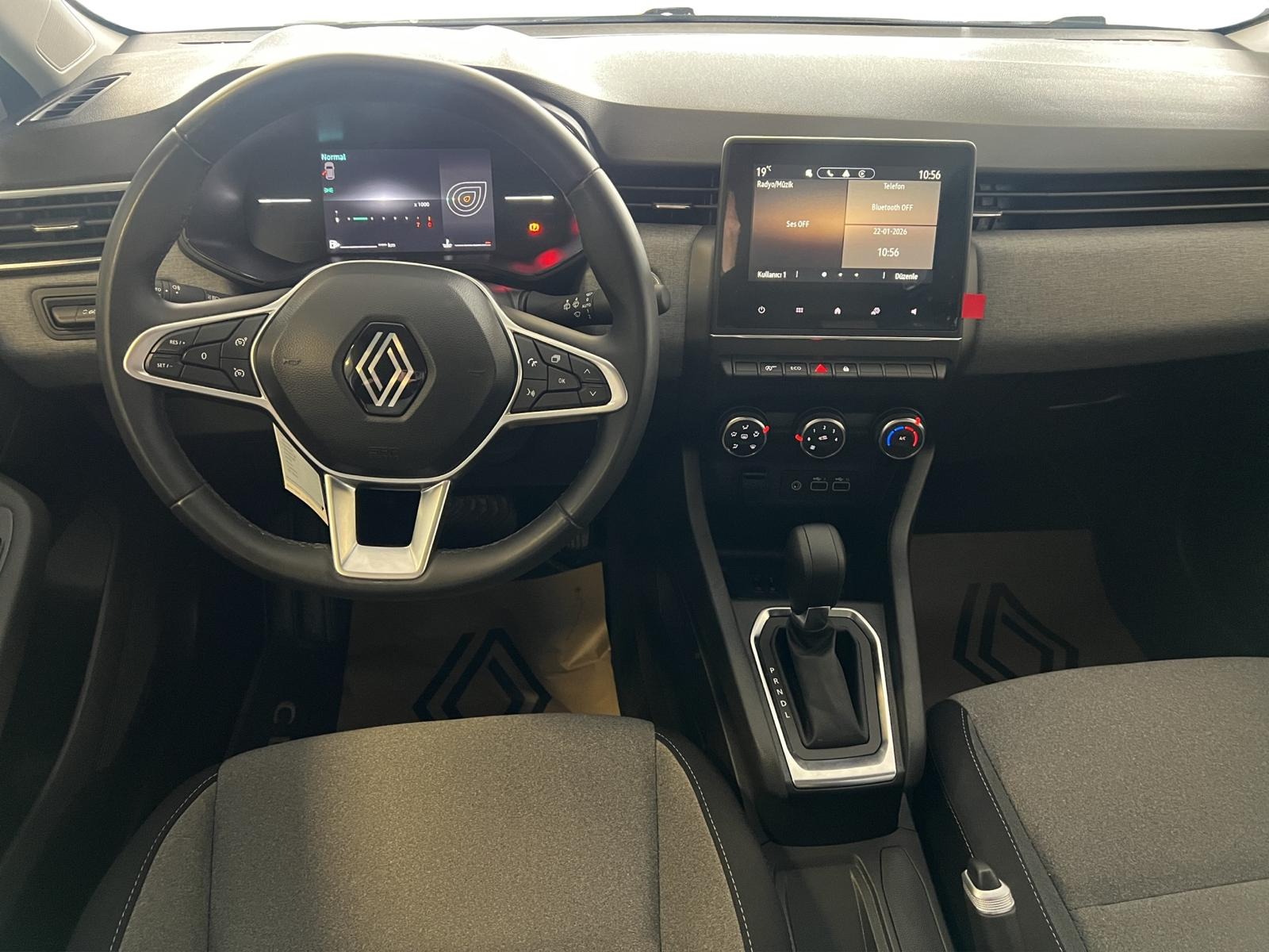 2024 Benzin Otomatik Renault Clio Beyaz Ermat Motorlu Araçlar ve Tarım Ürünleri Sanayi Ticaret A.Ş.