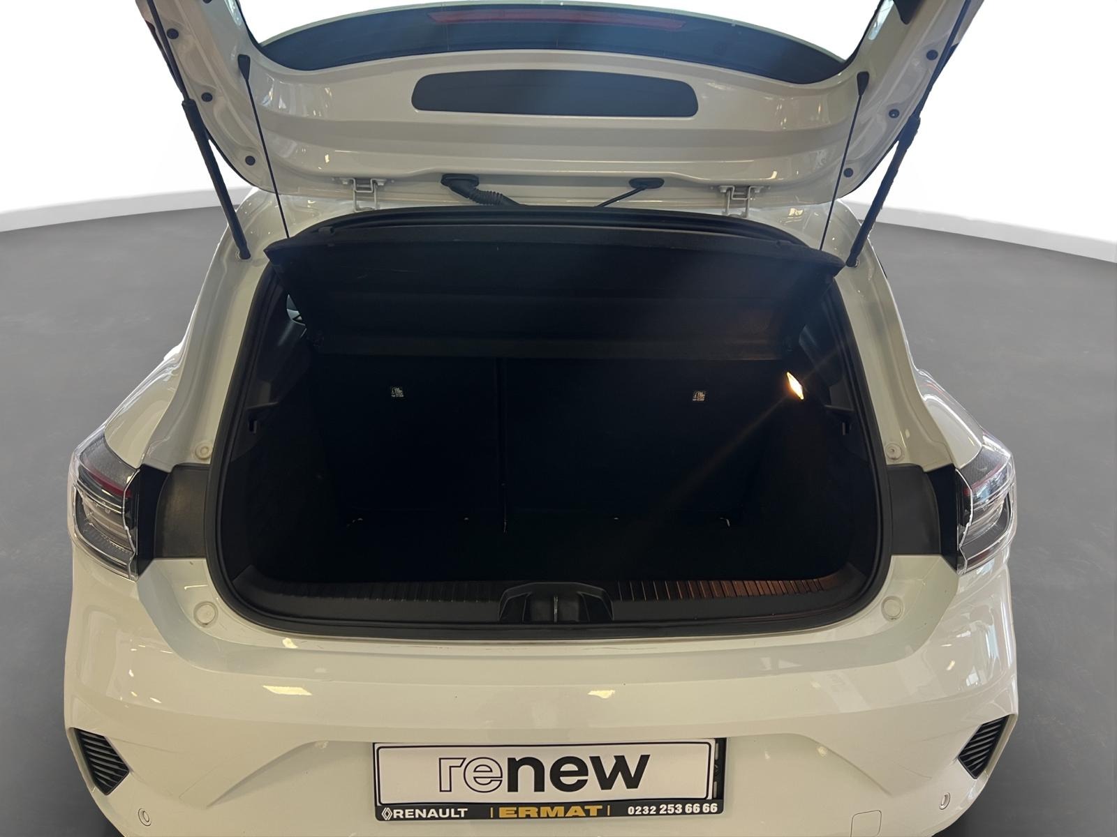 2024 Benzin Otomatik Renault Clio Beyaz Ermat Motorlu Araçlar ve Tarım Ürünleri Sanayi Ticaret A.Ş.