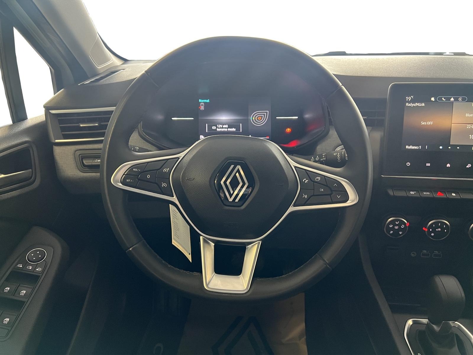 2024 Benzin Otomatik Renault Clio Beyaz Ermat Motorlu Araçlar ve Tarım Ürünleri Sanayi Ticaret A.Ş.