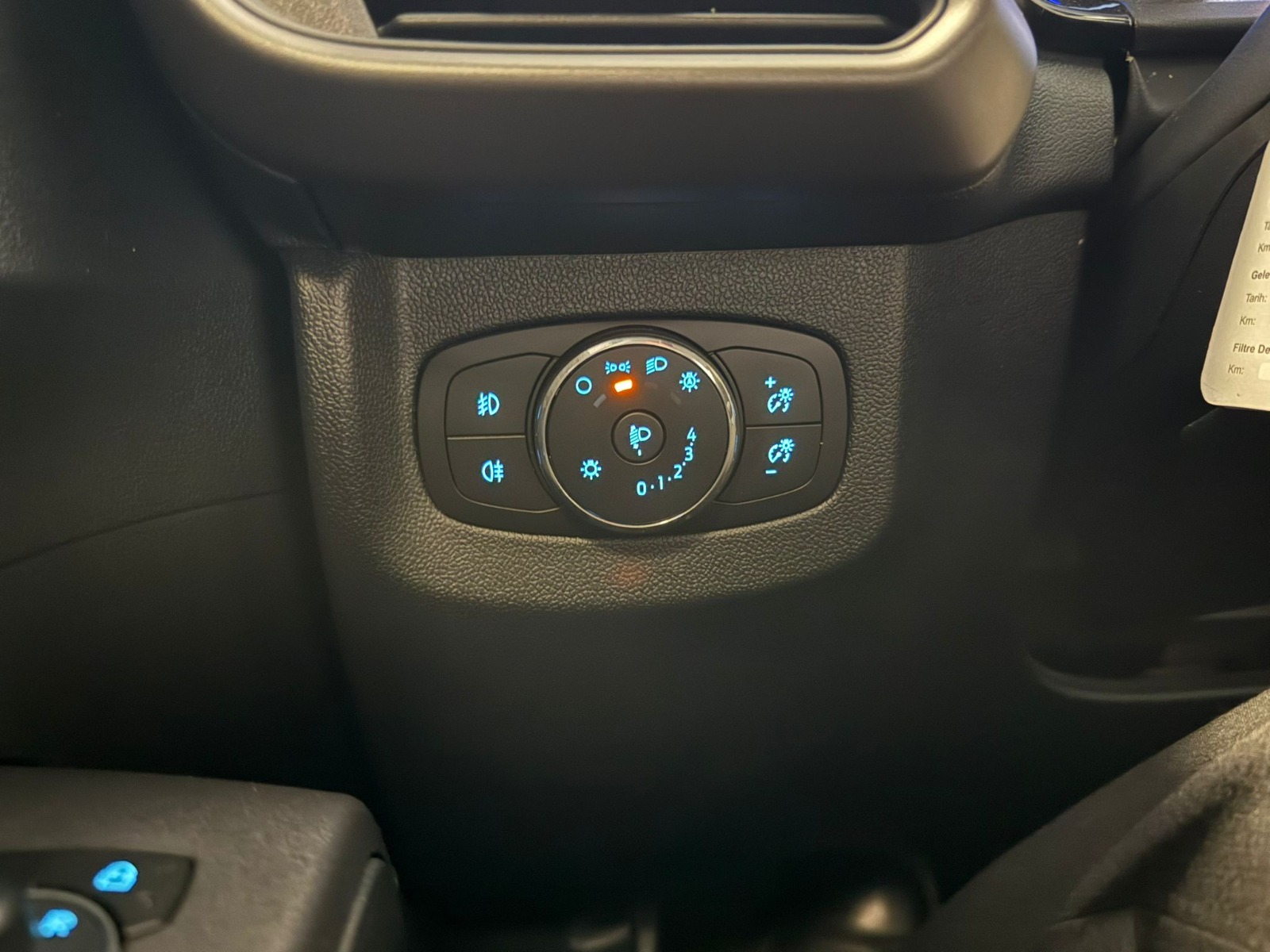 2024 Benzin Otomatik Ford Tourneo Courier Siyah Ermat Motorlu Araçlar ve Tarım Ürünleri Sanayi Ticaret A.Ş.