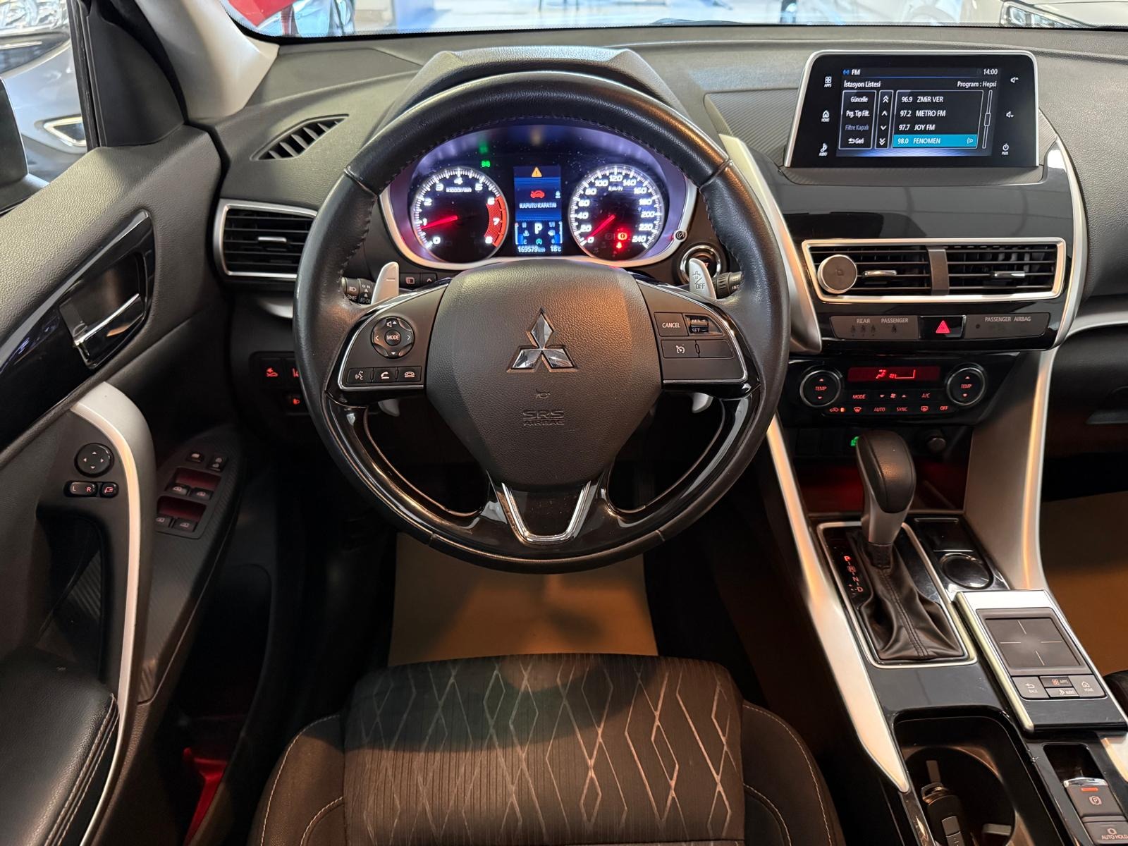 2020 Benzin Otomatik Mitsubishi Eclipse Cross Kırmızı Ermat Motorlu Araçlar ve Tarım Ürünleri Sanayi Ticaret A.Ş.