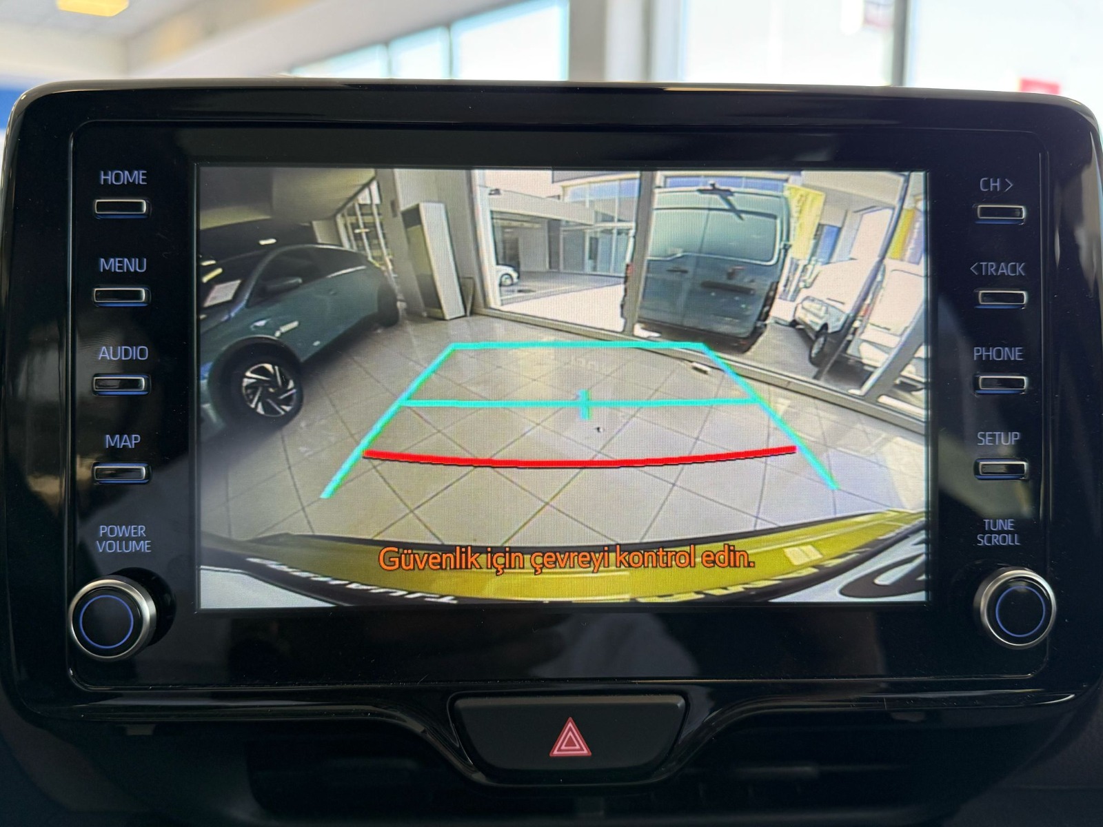 2023 Hybrid Otomatik Toyota Yaris Sarı Ermat Motorlu Araçlar ve Tarım Ürünleri Sanayi Ticaret A.Ş.