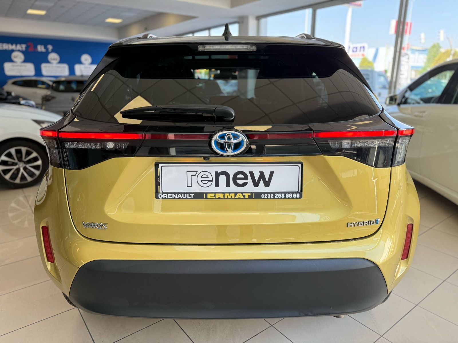 2023 Hybrid Otomatik Toyota Yaris Sarı Ermat Motorlu Araçlar ve Tarım Ürünleri Sanayi Ticaret A.Ş.