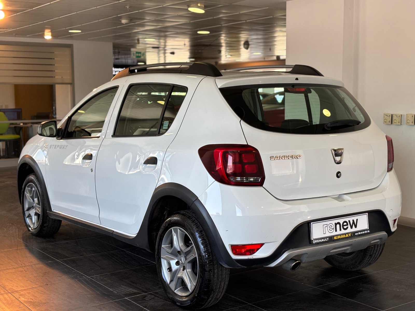 2020 Benzin Otomatik Dacia Sandero Beyaz Ermat Motorlu Araçlar ve Tarım Ürünleri Sanayi Ticaret A.Ş.