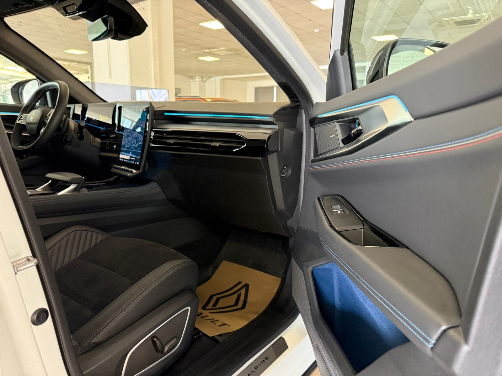 2024 Hybrid Otomatik Renault Rafale Beyaz Ermat Motorlu Araçlar ve Tarım Ürünleri Sanayi Ticaret A.Ş.