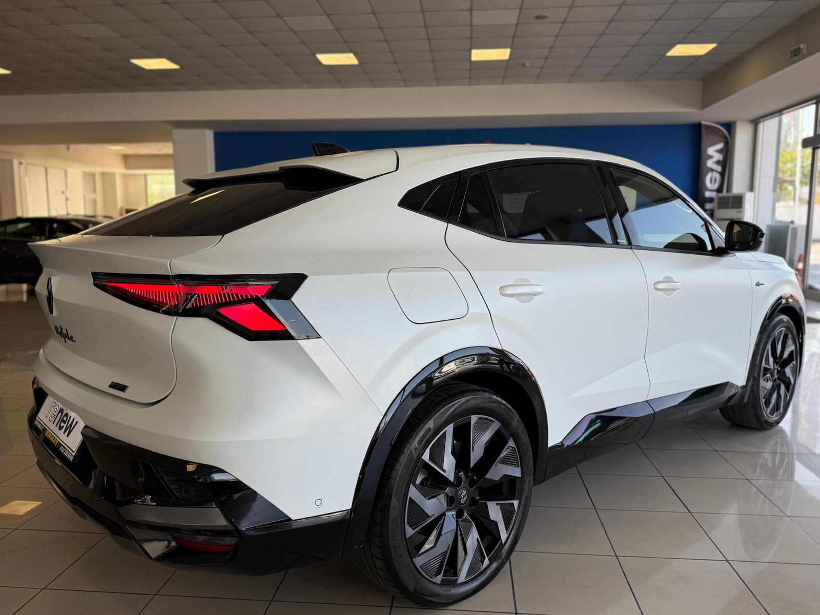 2024 Hybrid Otomatik Renault Rafale Beyaz Ermat Motorlu Araçlar ve Tarım Ürünleri Sanayi Ticaret A.Ş.