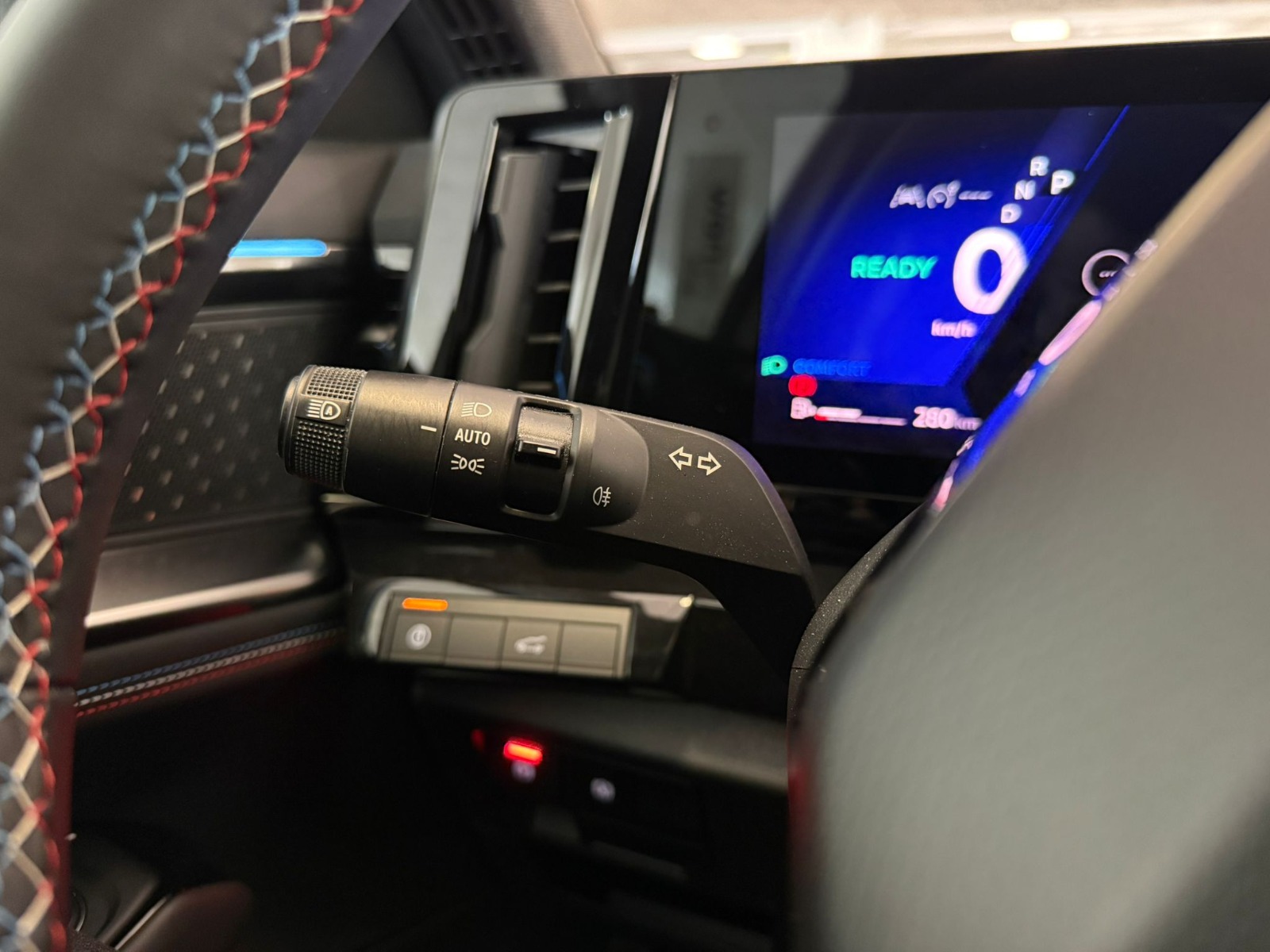 2024 Hybrid Otomatik Renault Rafale Beyaz Ermat Motorlu Araçlar ve Tarım Ürünleri Sanayi Ticaret A.Ş.