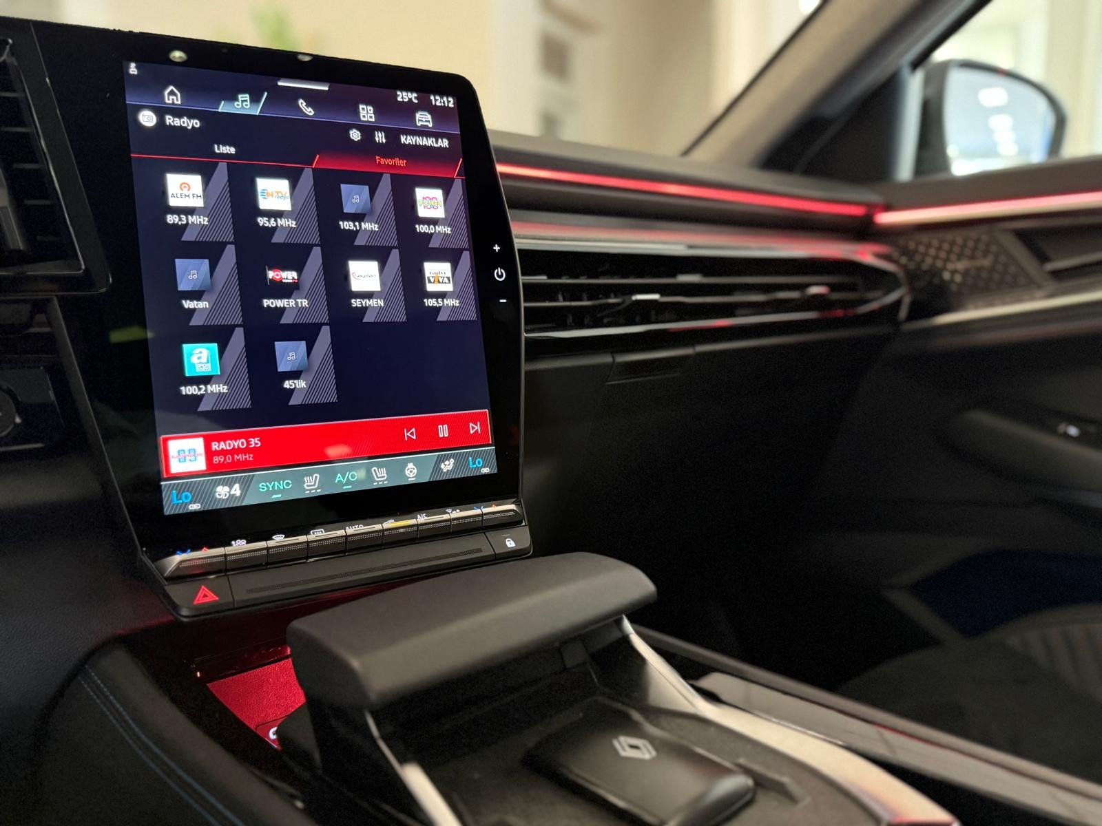 2024 Hybrid Otomatik Renault Rafale Beyaz Ermat Motorlu Araçlar ve Tarım Ürünleri Sanayi Ticaret A.Ş.