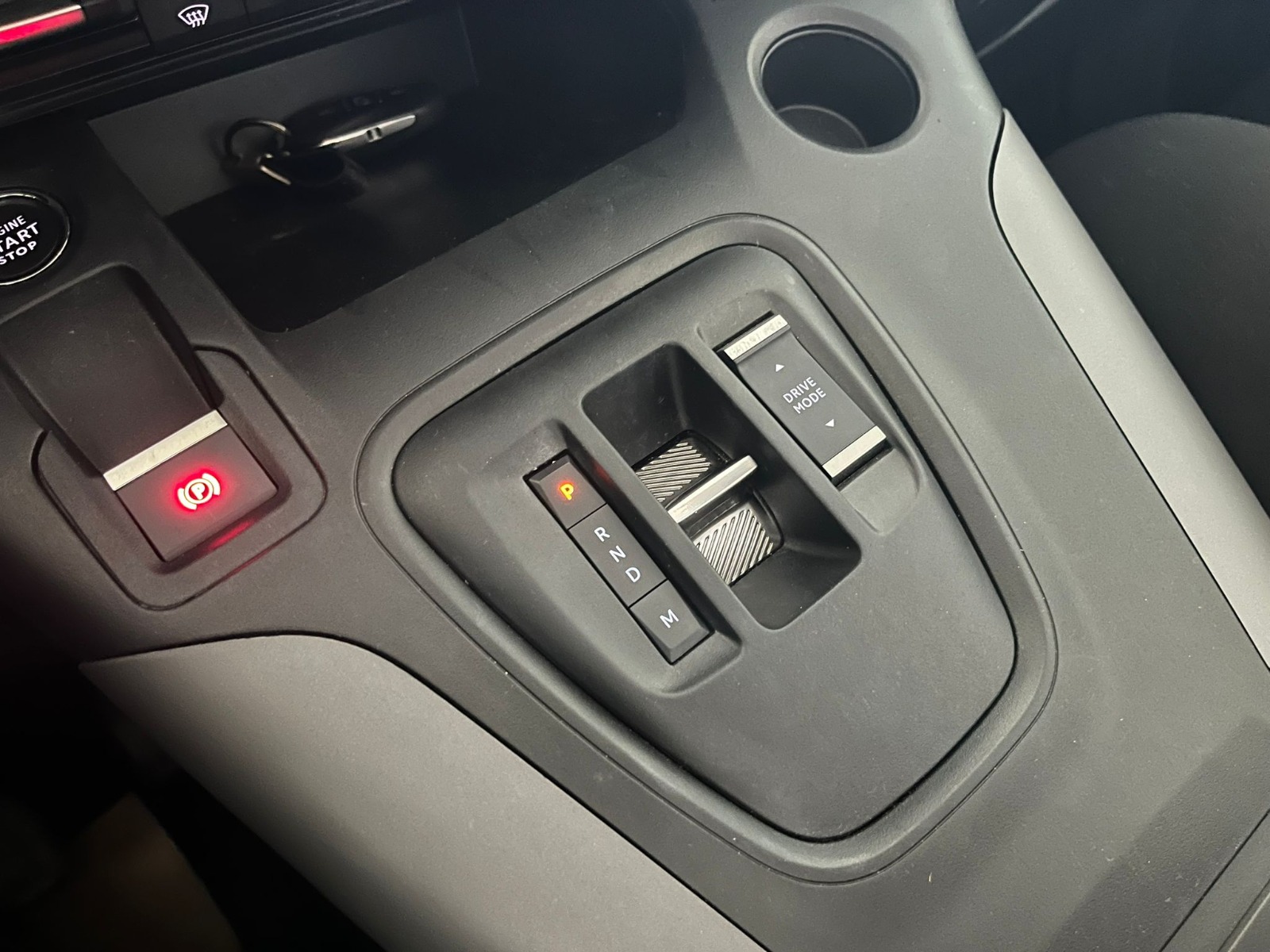 2024 Dizel Otomatik Toyota Proace City Gri Ermat Motorlu Araçlar ve Tarım Ürünleri Sanayi Ticaret A.Ş.