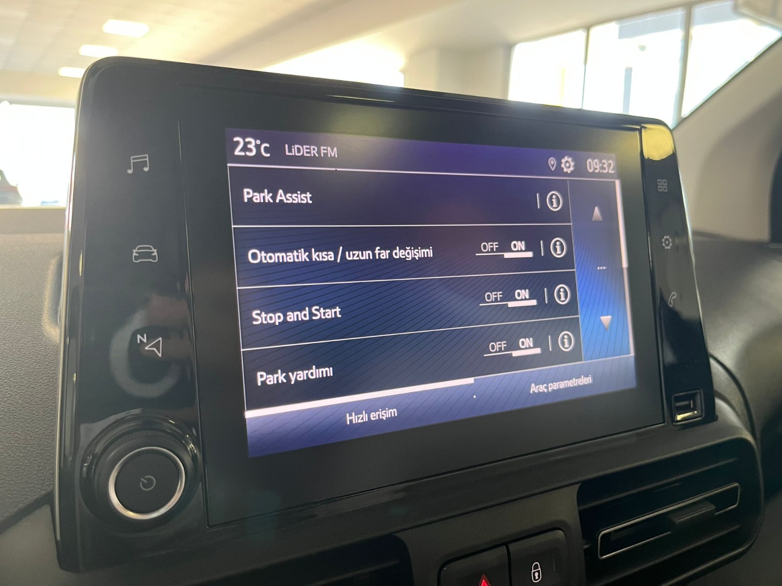 2024 Dizel Otomatik Toyota Proace City Gri Ermat Motorlu Araçlar ve Tarım Ürünleri Sanayi Ticaret A.Ş.