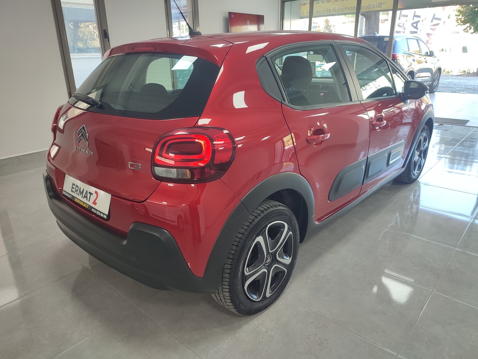 2024 Benzin Otomatik Citroen C3 Kırmızı Ermat Motorlu Araçlar ve Tarım Ürünleri Sanayi Ticaret A.Ş.