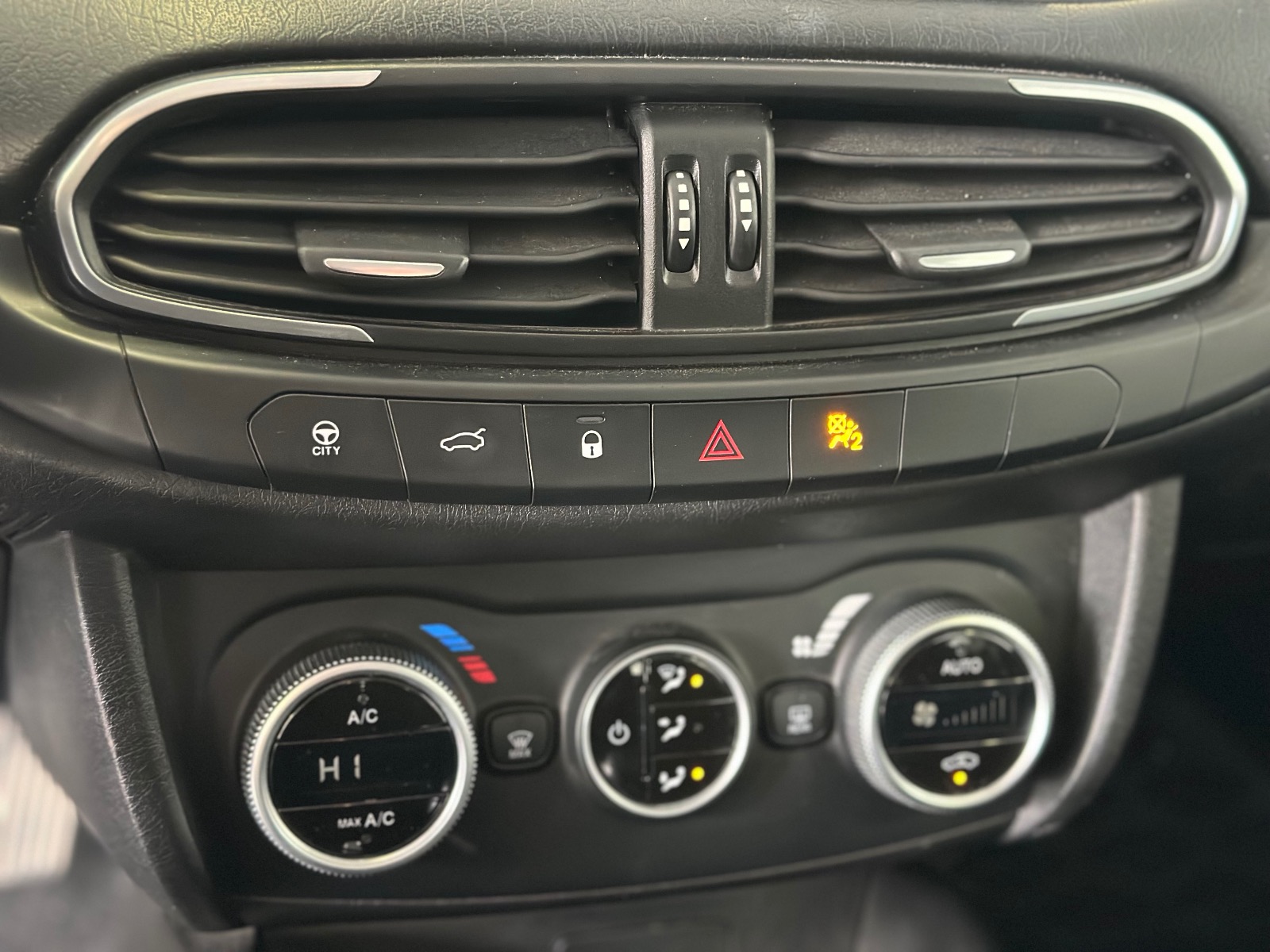 2023 Benzin Manuel Fiat Egea Mavi Ermat Motorlu Araçlar ve Tarım Ürünleri Sanayi Ticaret A.Ş.