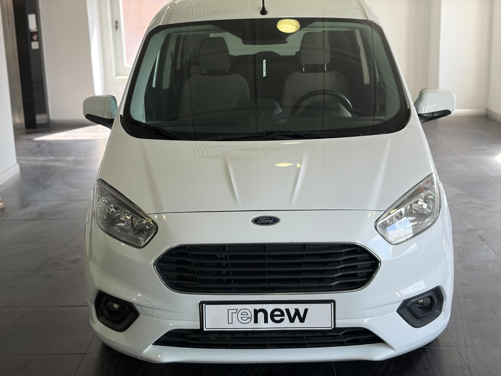 2022 Dizel Manuel Ford Tourneo Courier Beyaz Ermat Motorlu Araçlar ve Tarım Ürünleri Sanayi Ticaret A.Ş.