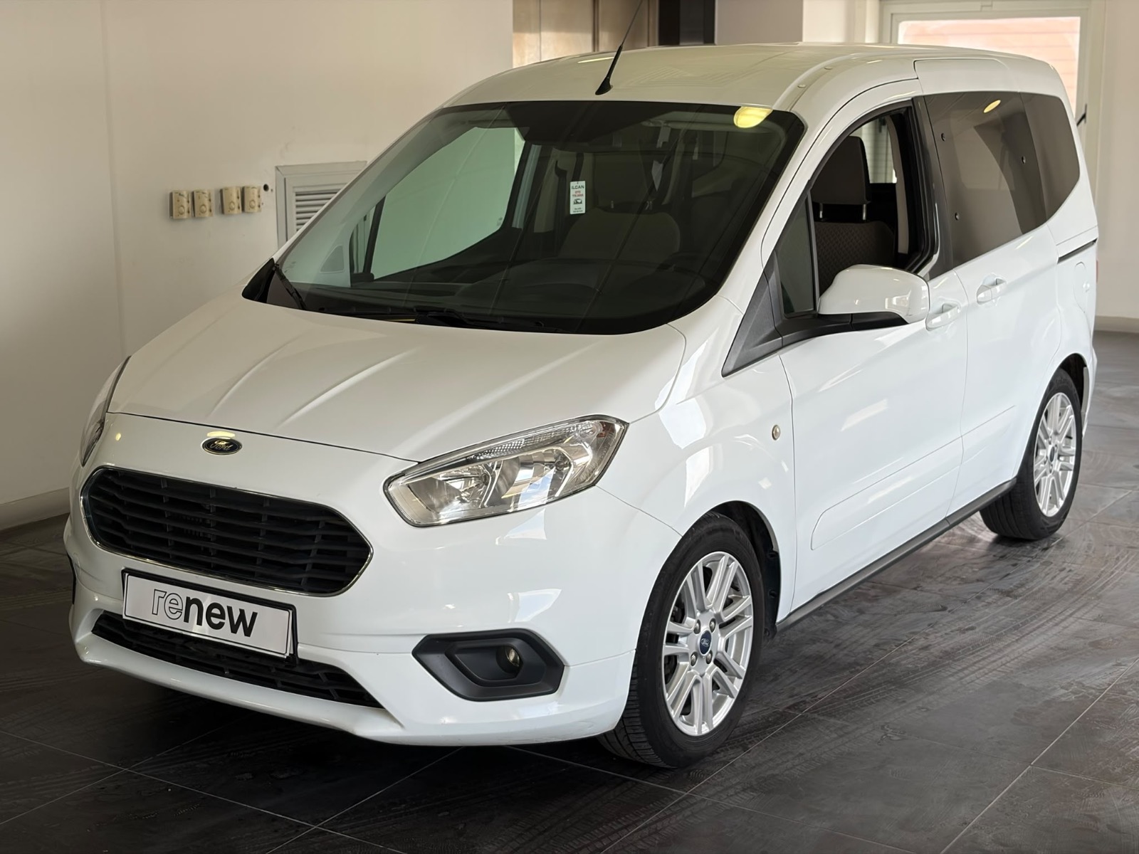 2022 Dizel Manuel Ford Tourneo Courier Beyaz Ermat Motorlu Araçlar ve Tarım Ürünleri Sanayi Ticaret A.Ş.
