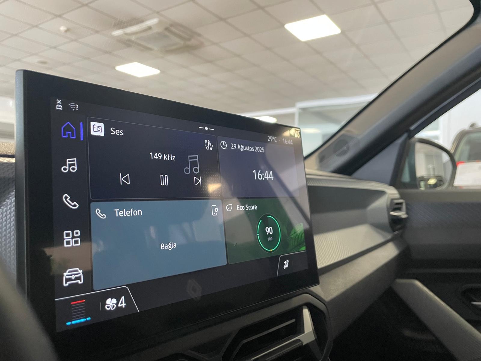 2024 MHEV Manuel Renault Duster Beyaz Ermat Motorlu Araçlar ve Tarım Ürünleri Sanayi Ticaret A.Ş.